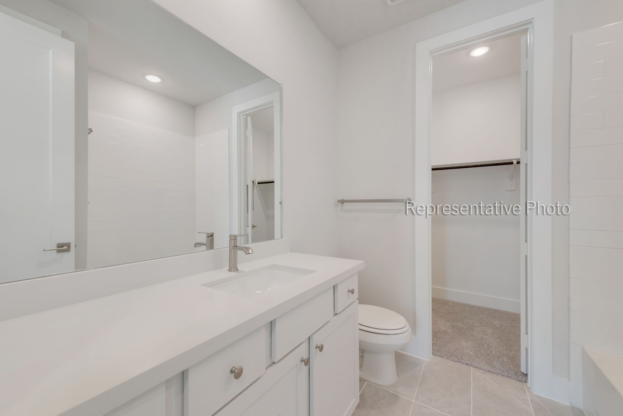 Photo representation of the Aberdeen II floorplan. Colors, finishes and options will vary.
