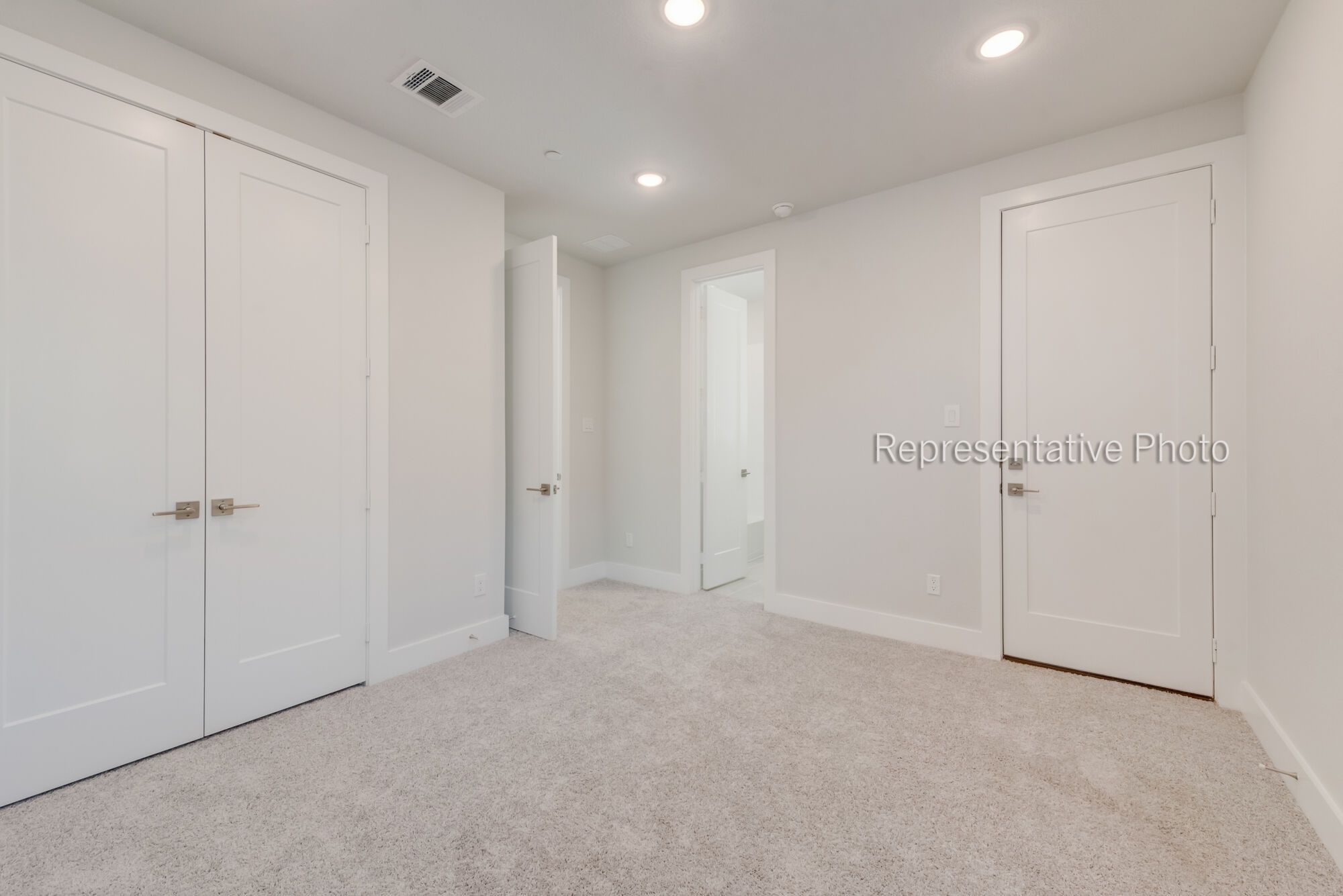 Photo representation of the Aberdeen II floorplan. Colors, finishes and options will vary.