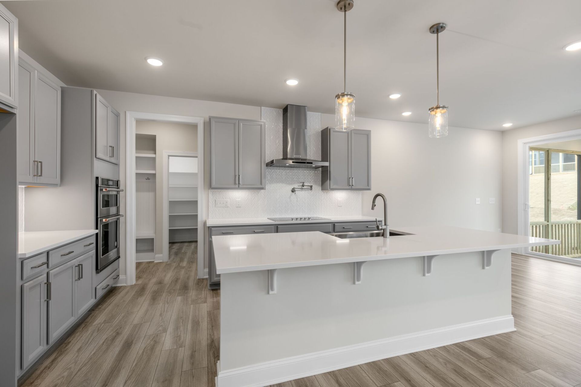 Voyageur floorplan - shown with gourmet kitchen