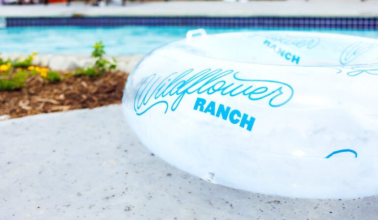 Resort-style lazy river
