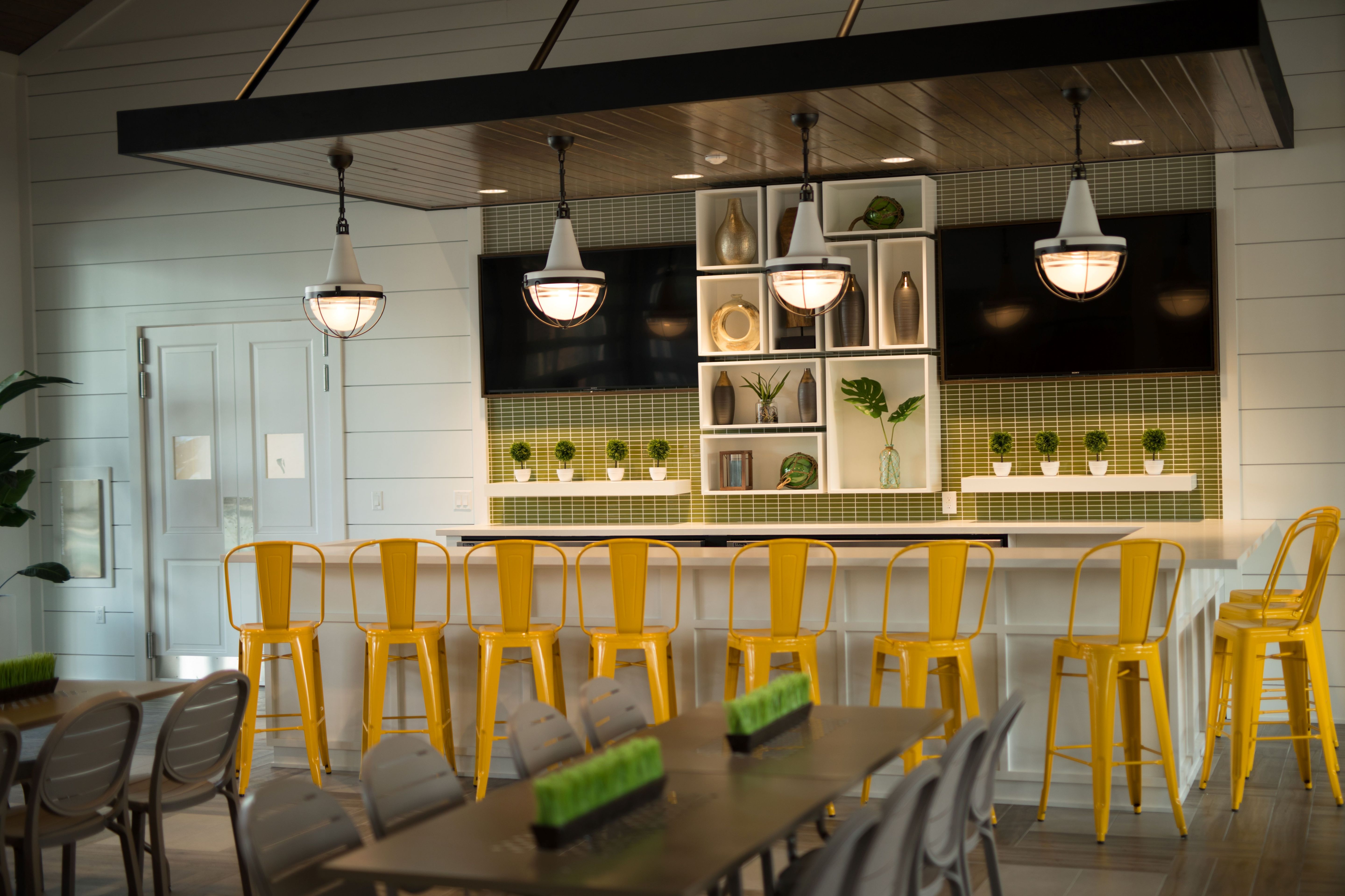 RiverClub Cafe