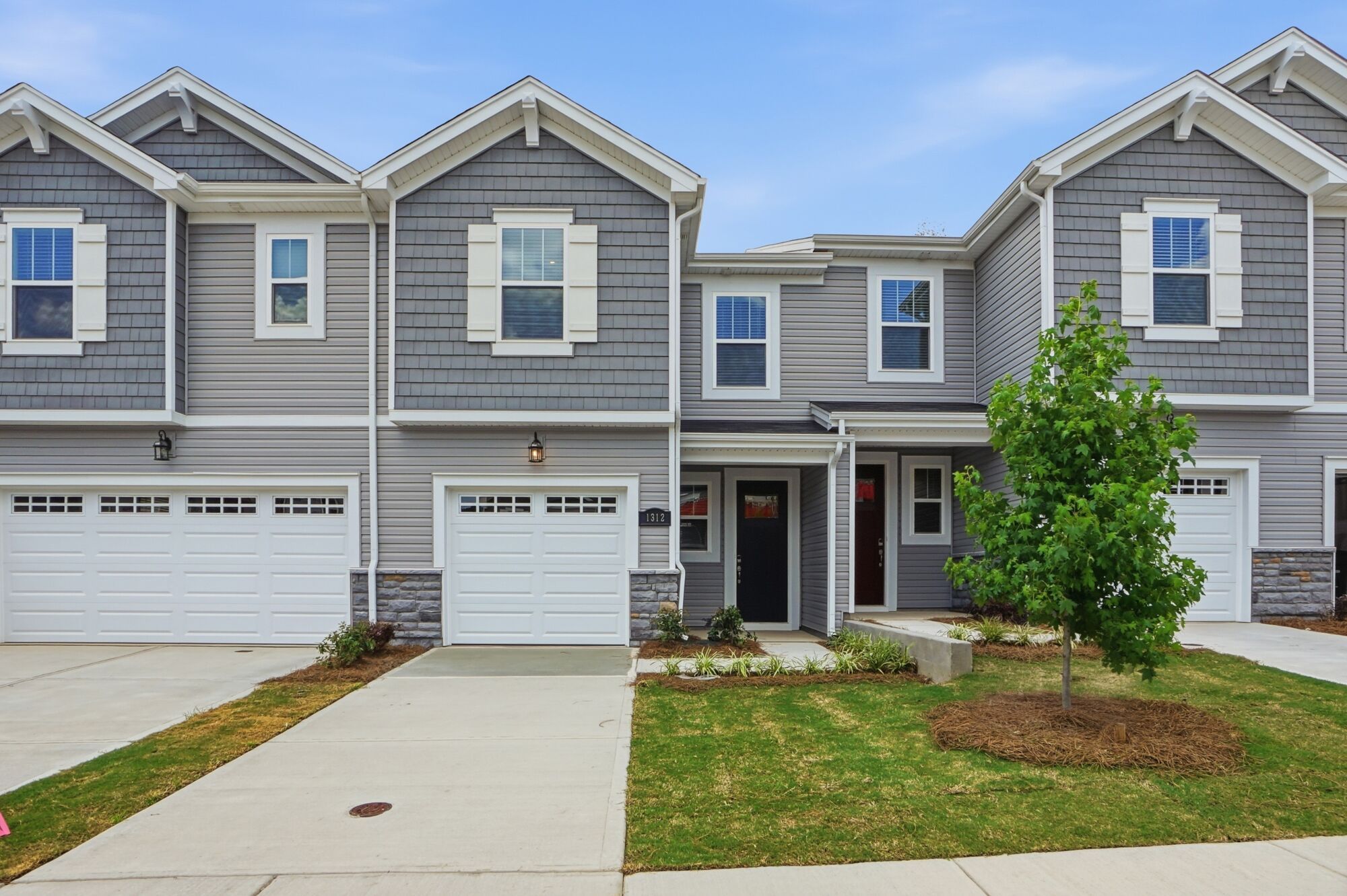 1312 Vibrant Rd (Aurora)