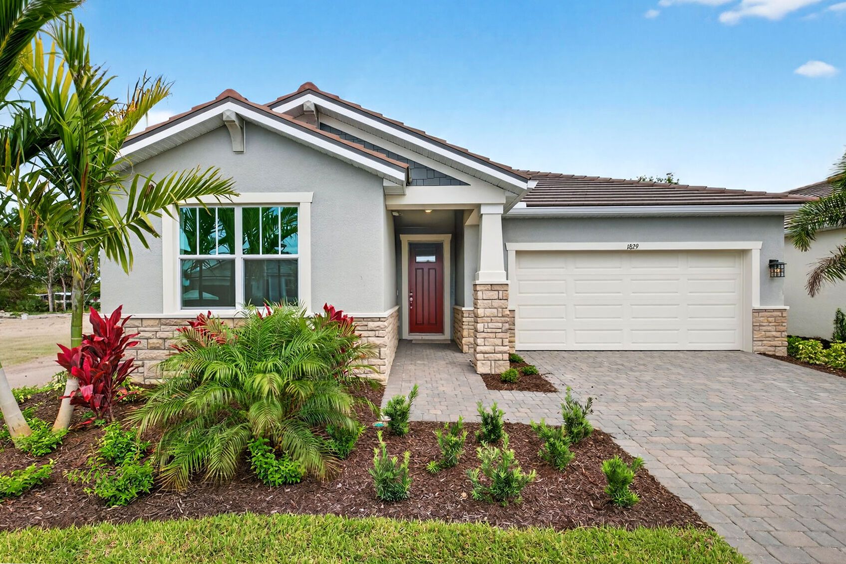 Craftsman Exterior
