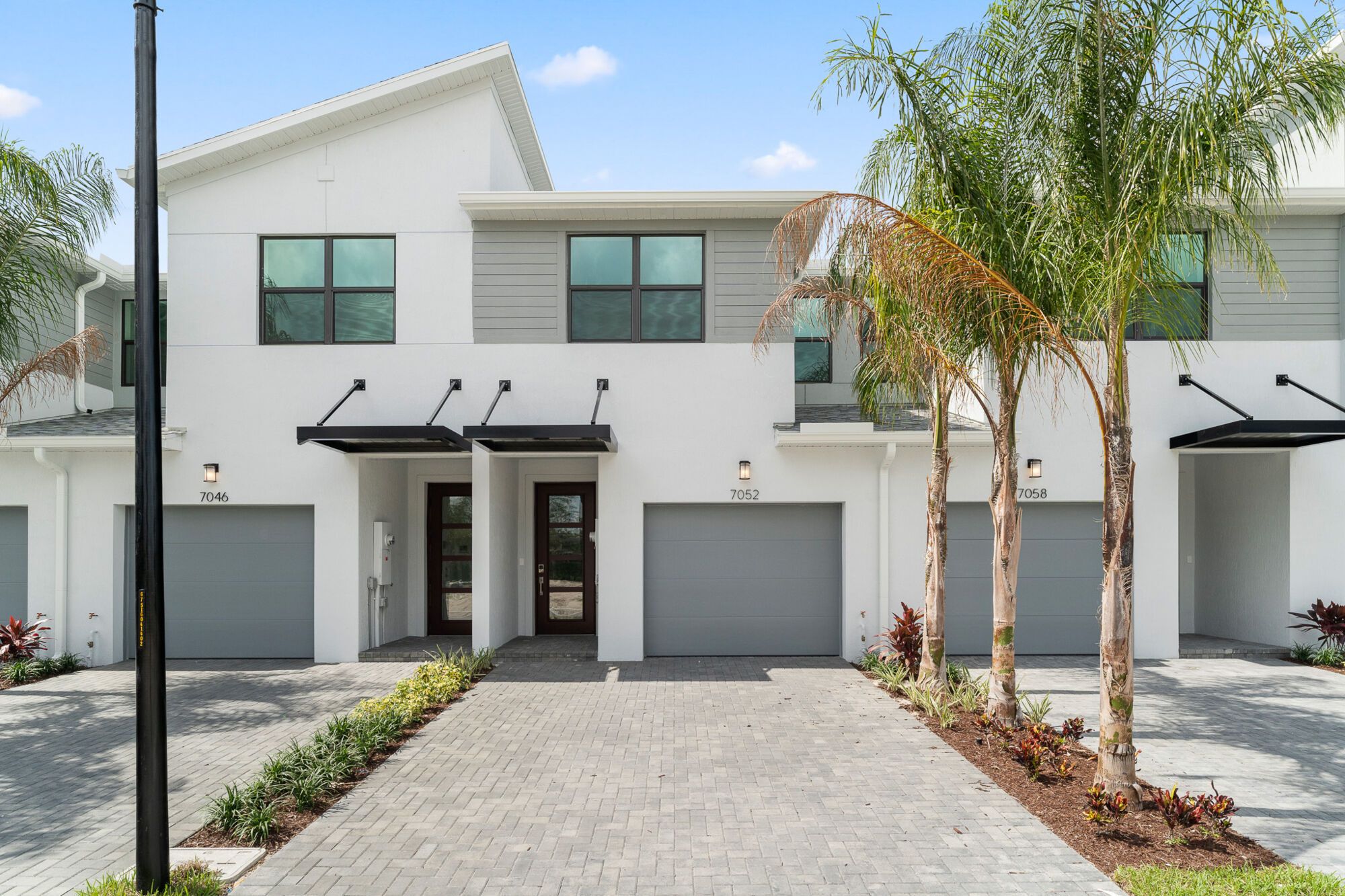 7273 Channing Ave