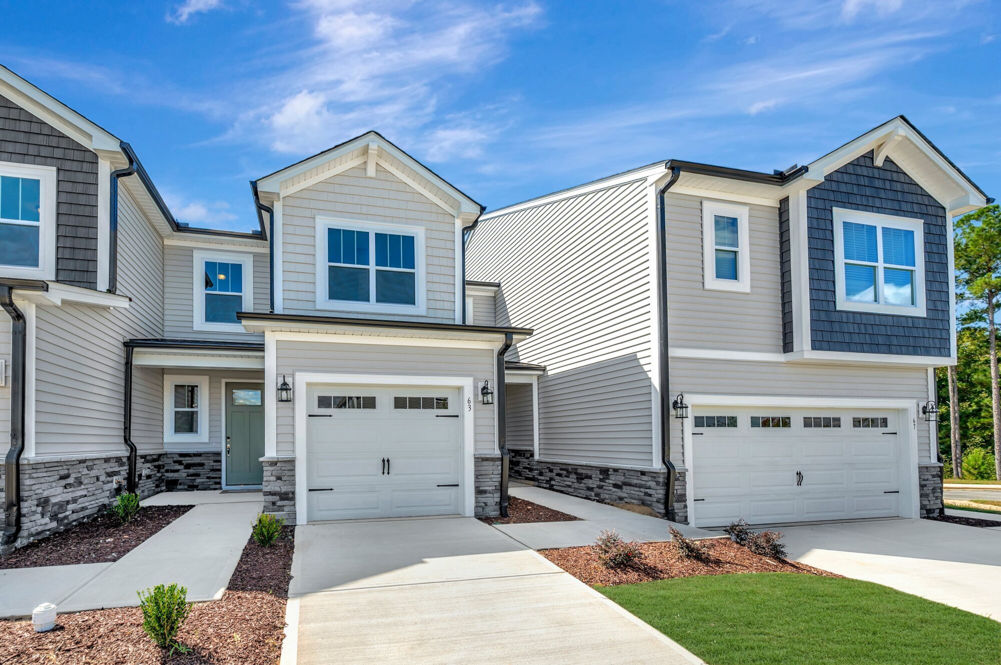 63 DORADO DR (Hallie)
