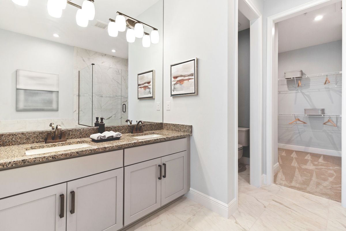 Owner's Bathroom 