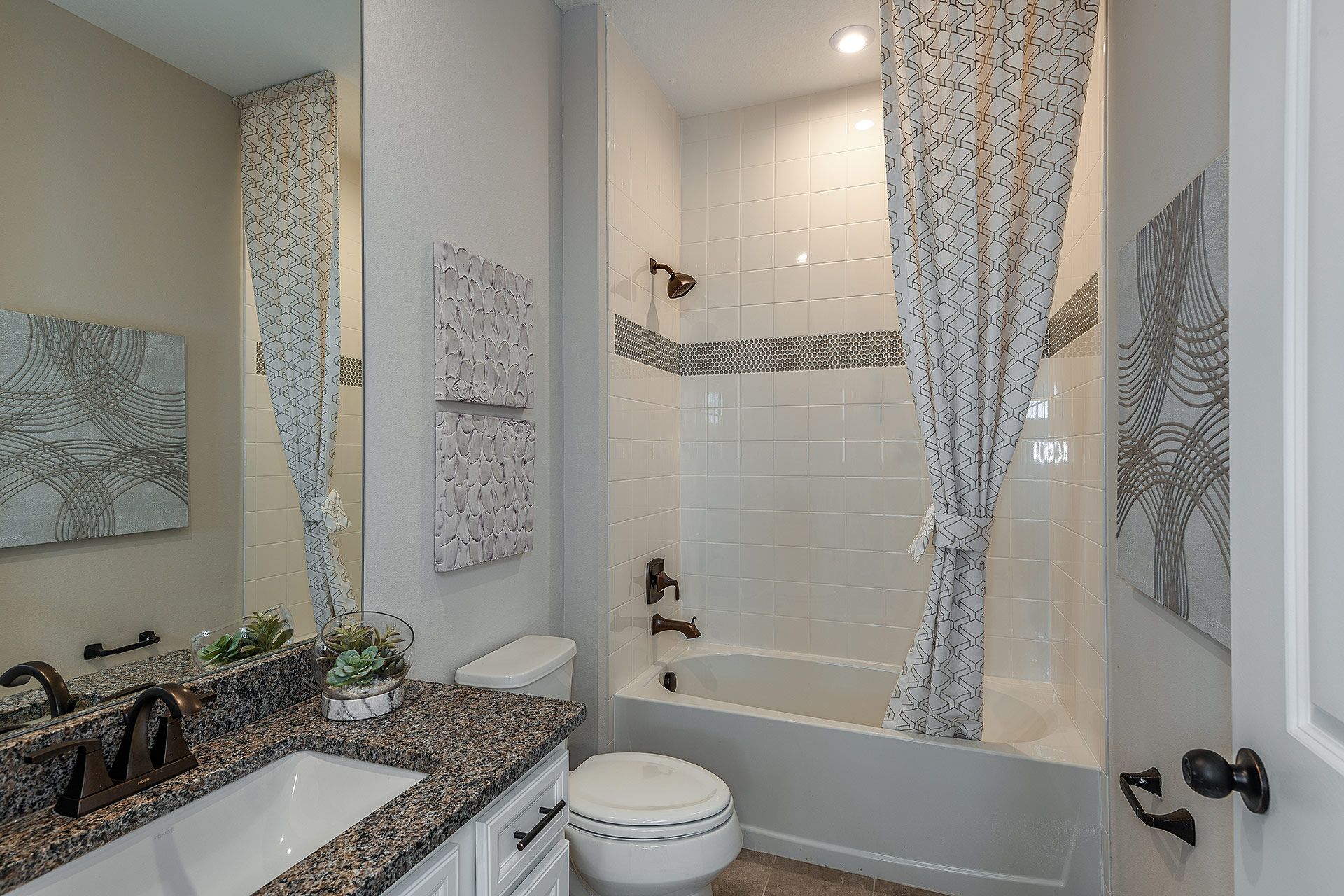 Largo - Bathroom 2