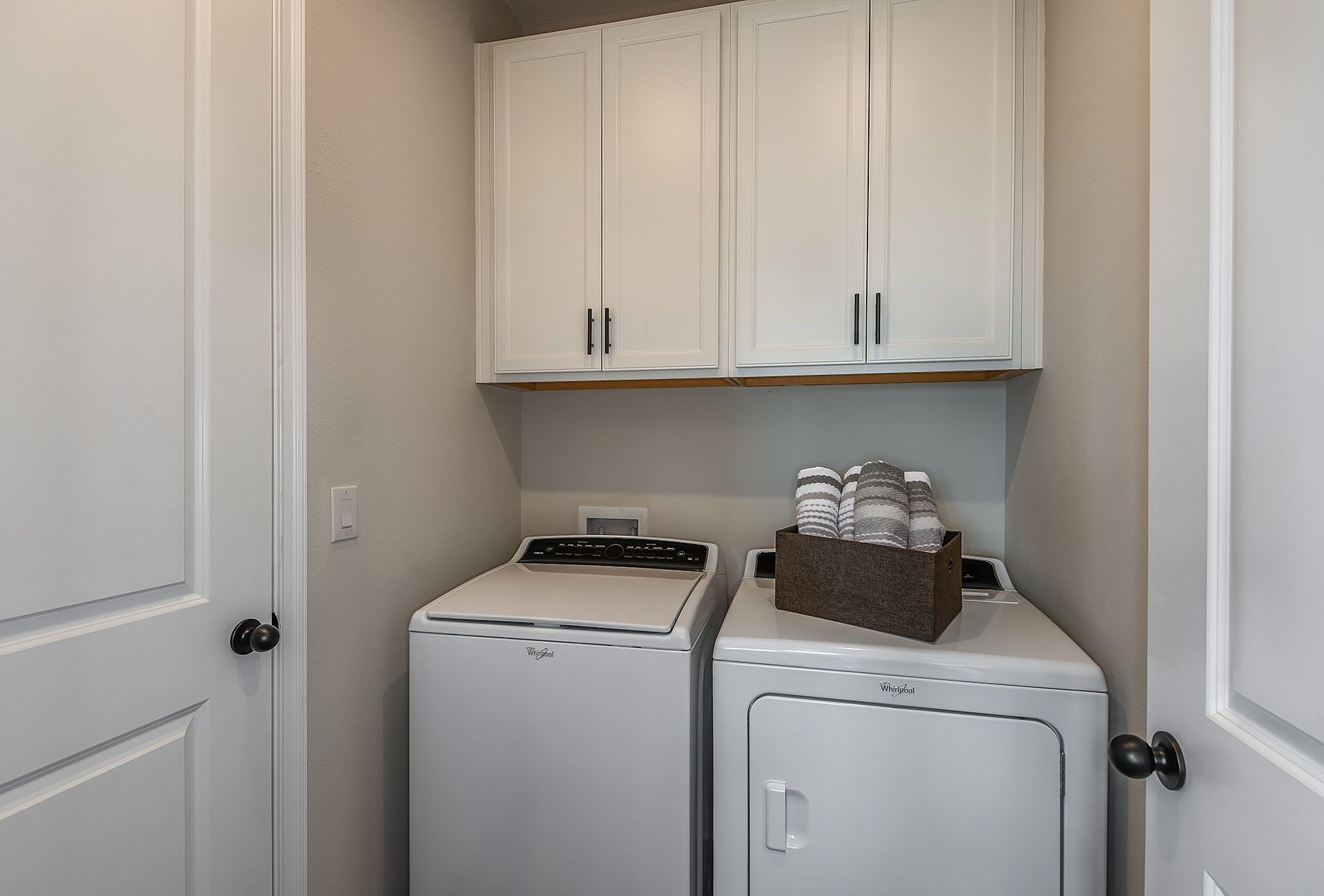 Largo - Laundry Room 