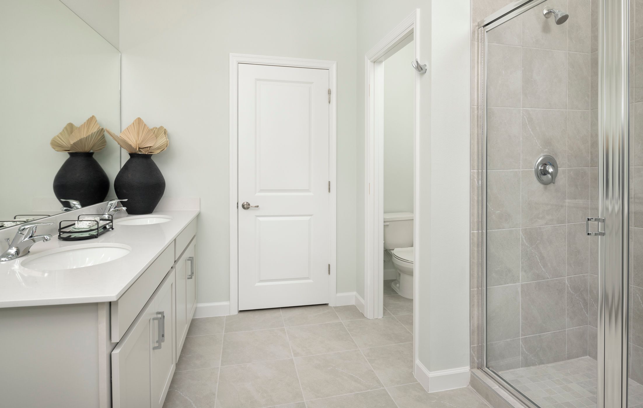 Ashton Owner's Bath
