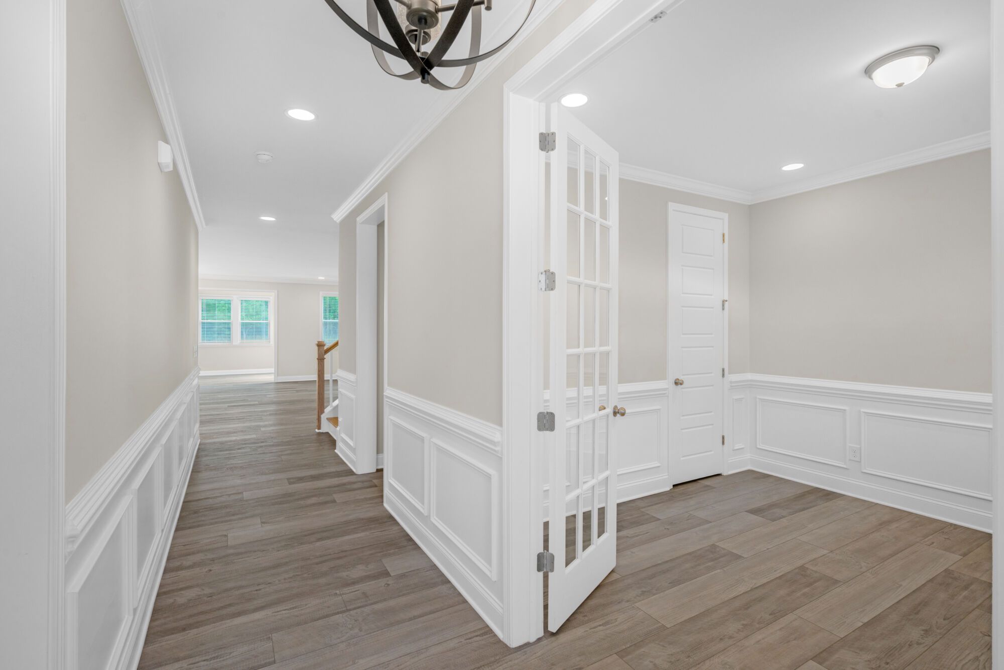 Florissant - Foyer and Study