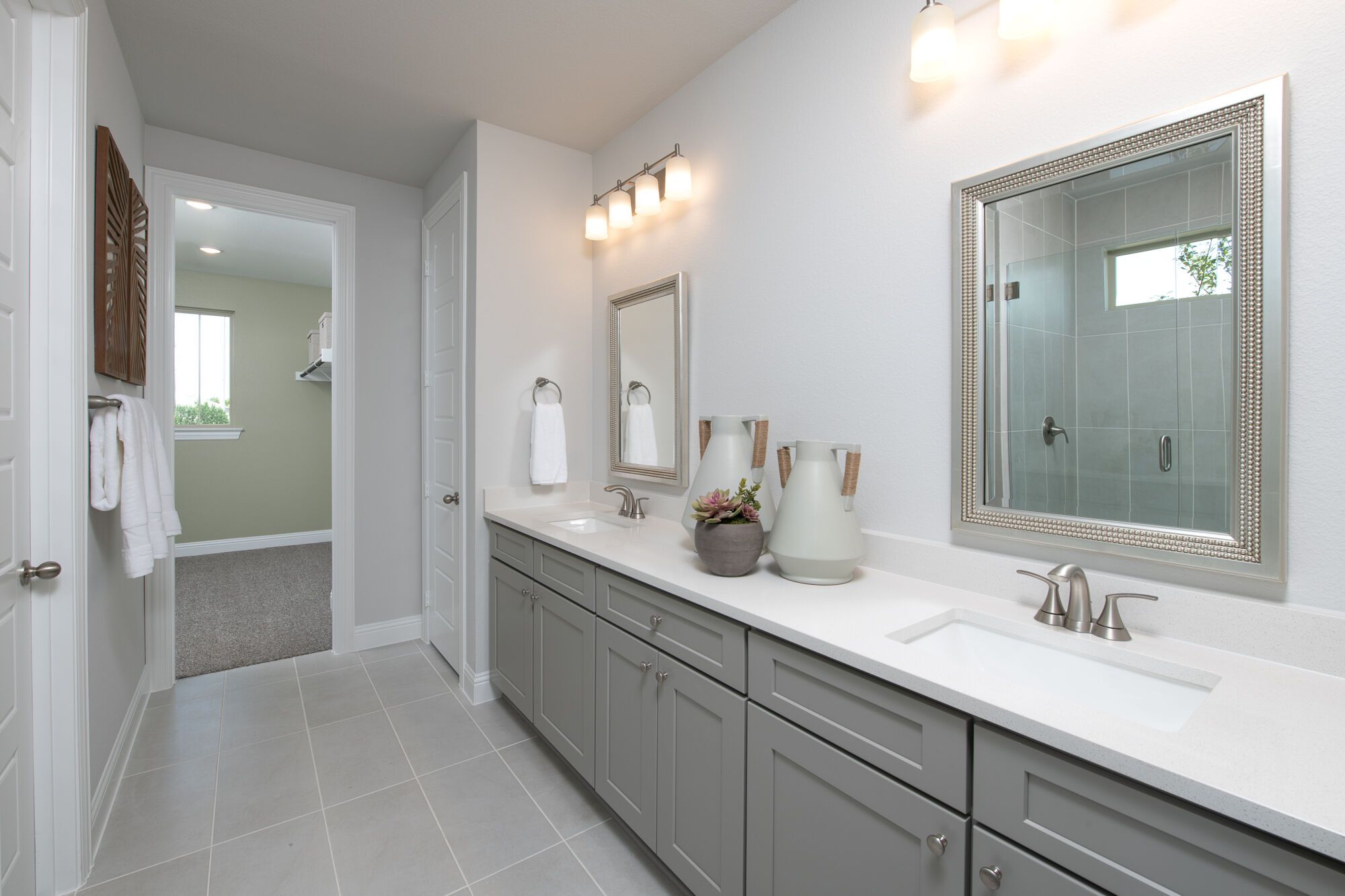 The Henley III Model Primary Bathroom