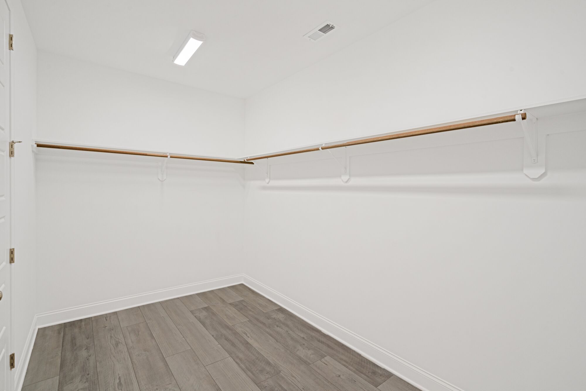 Florissant - Owner's Bedroom Closet