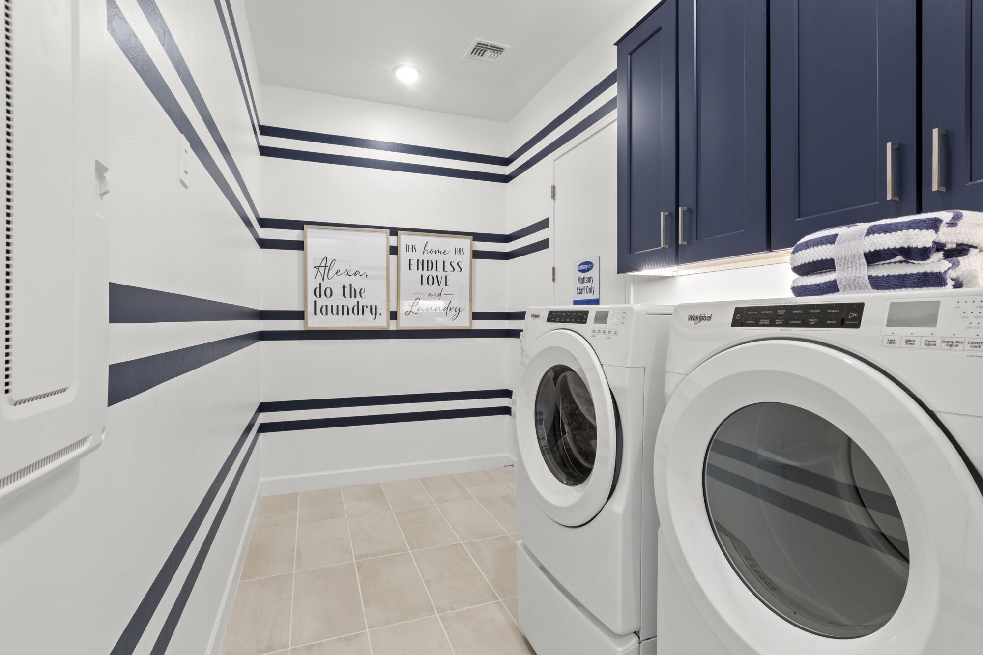 Westbridge Ginger Model - Laundry