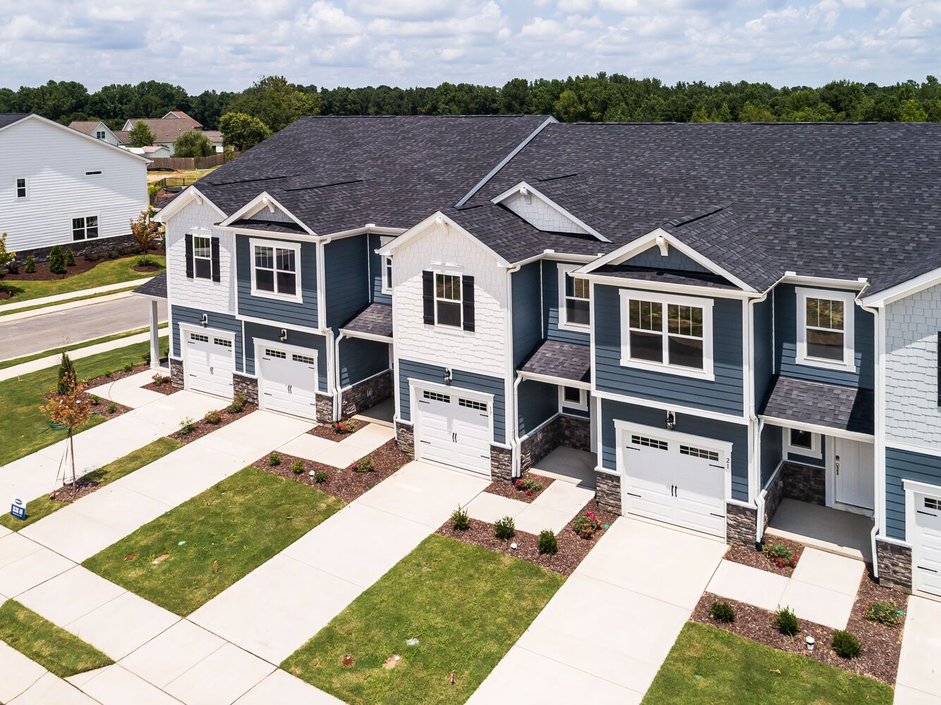 13 Silver Pine Dr. (Aurora)