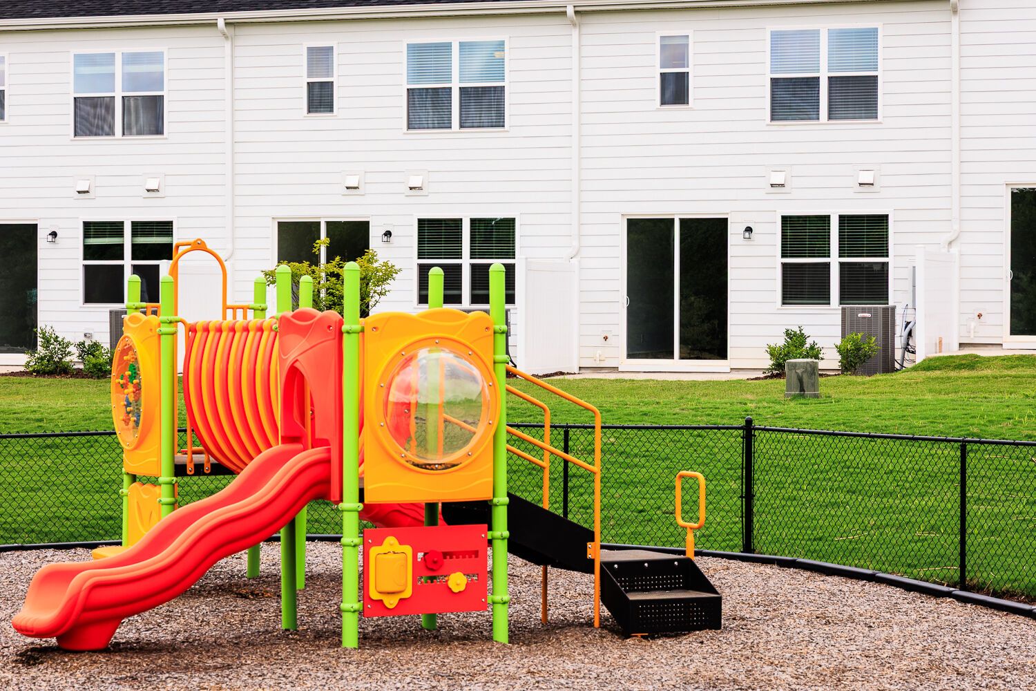 22 Twin Birch Dr. (Aurora)