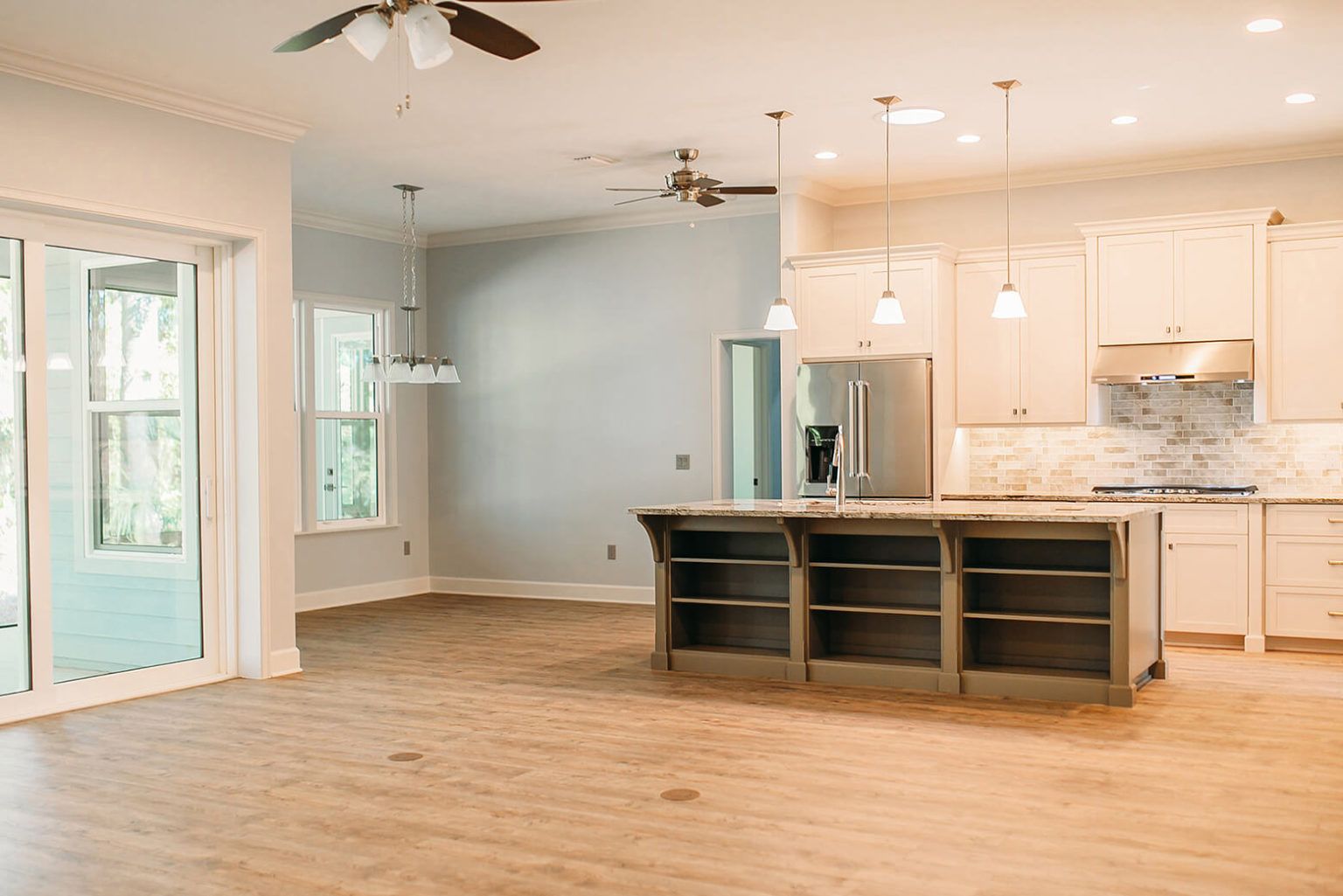 casa en McFall Builders, Inc por McFall Builders, Inc