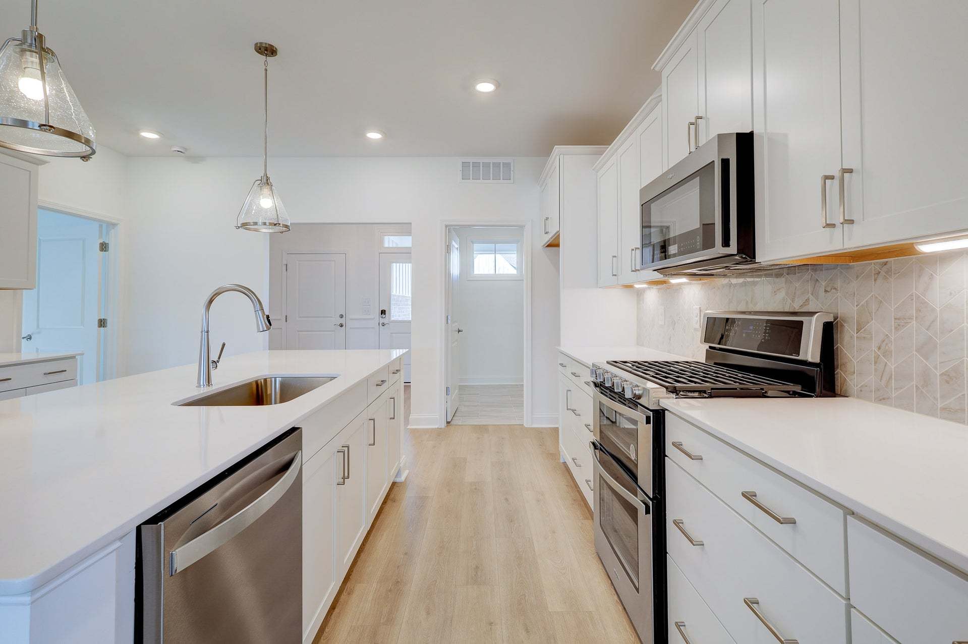 Elm Kitchen
