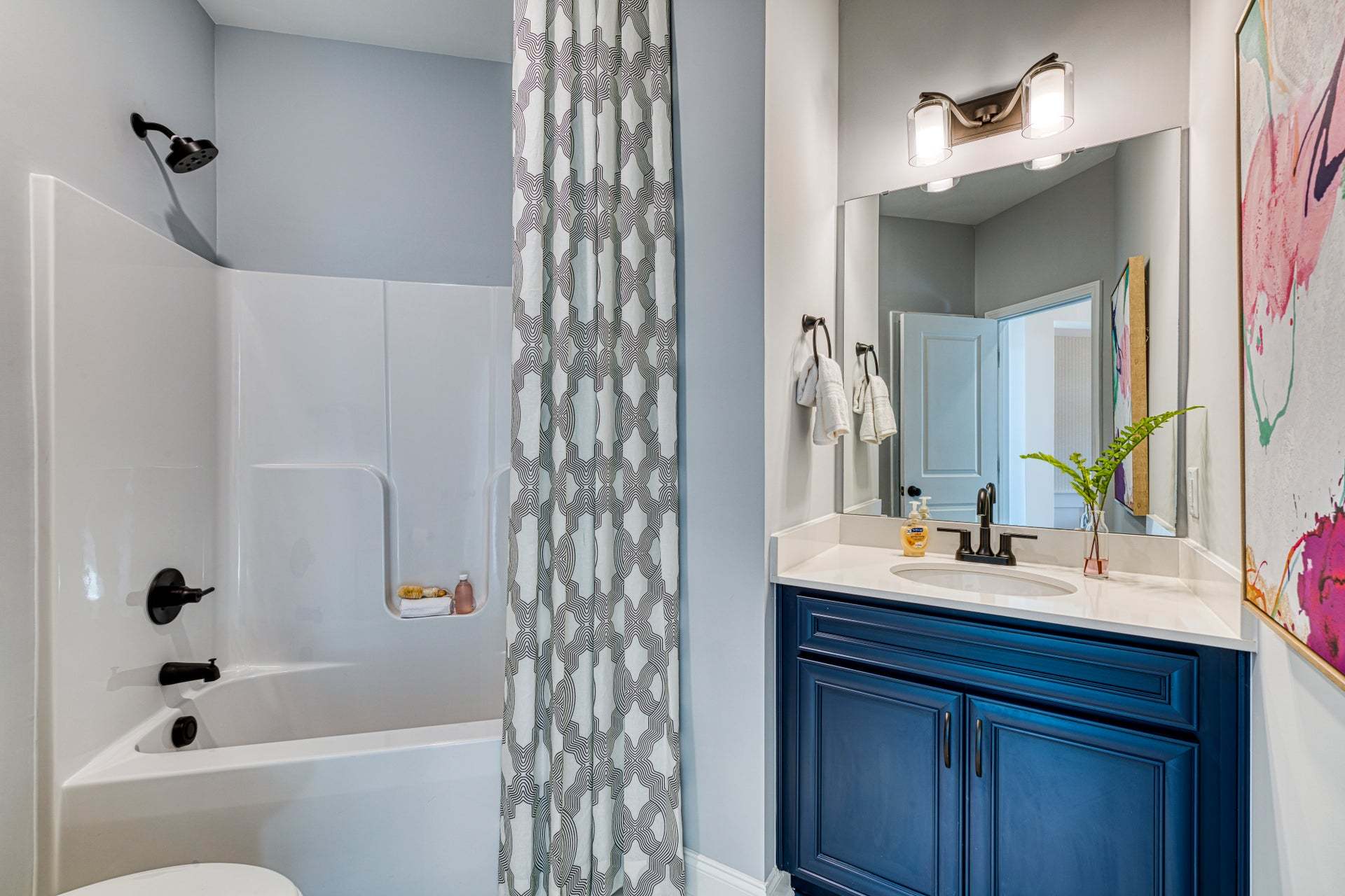Promenade Bathroom