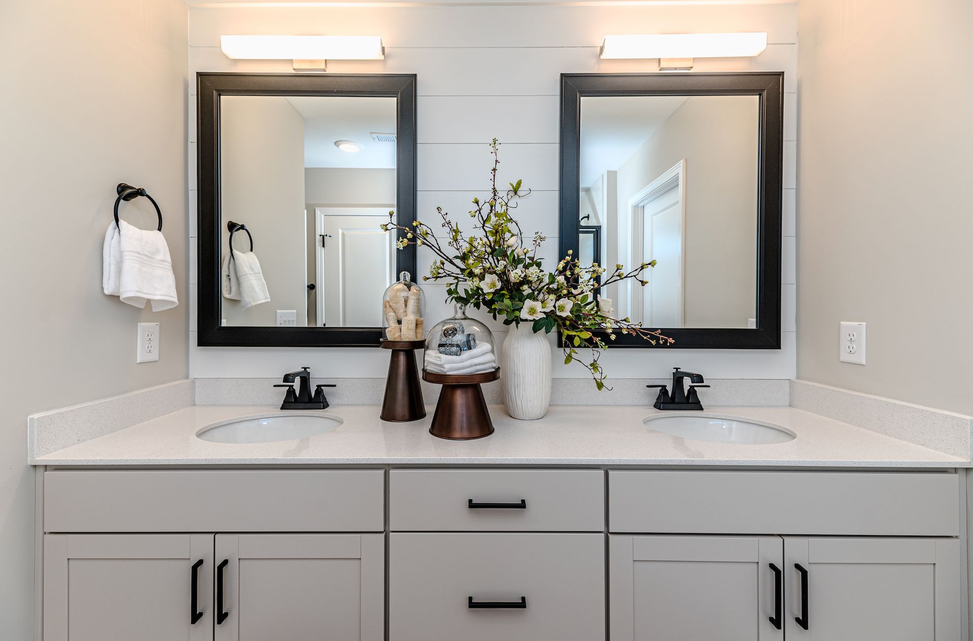 Watauga Primary Bath