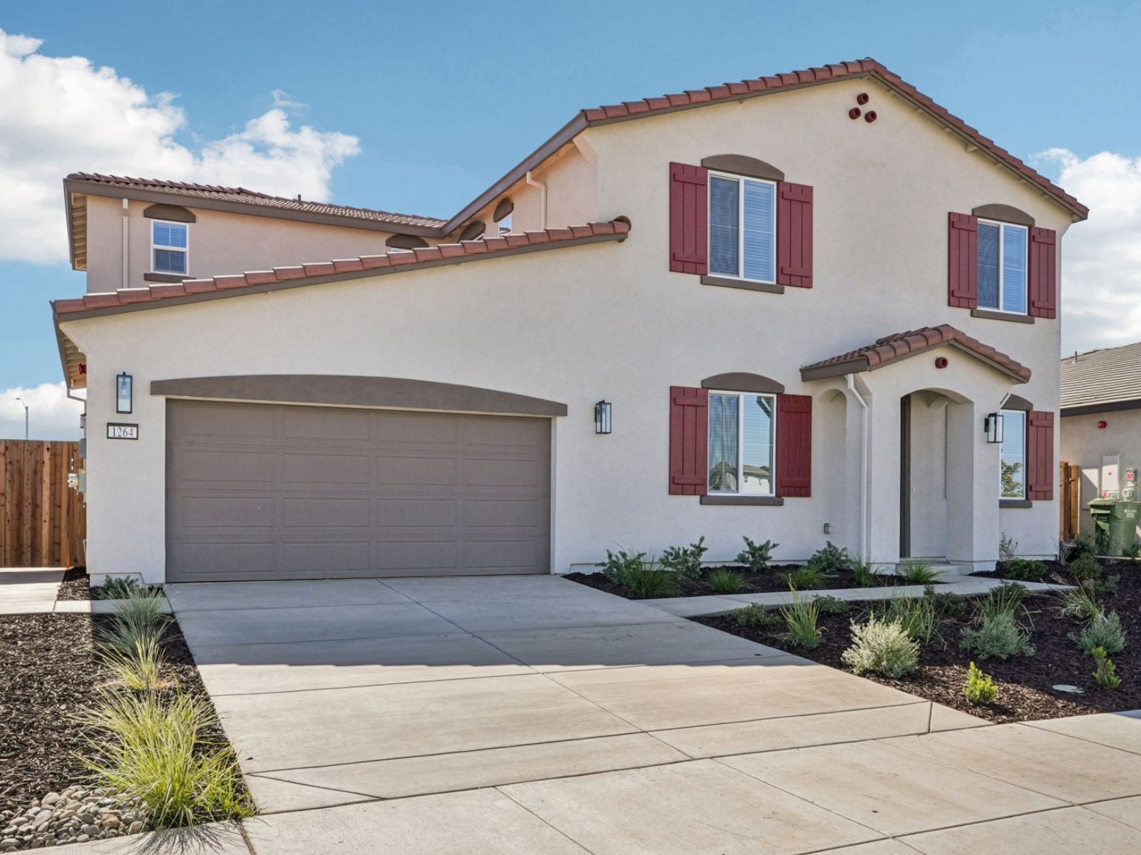 1264 Bastion Ave (Residence 3)