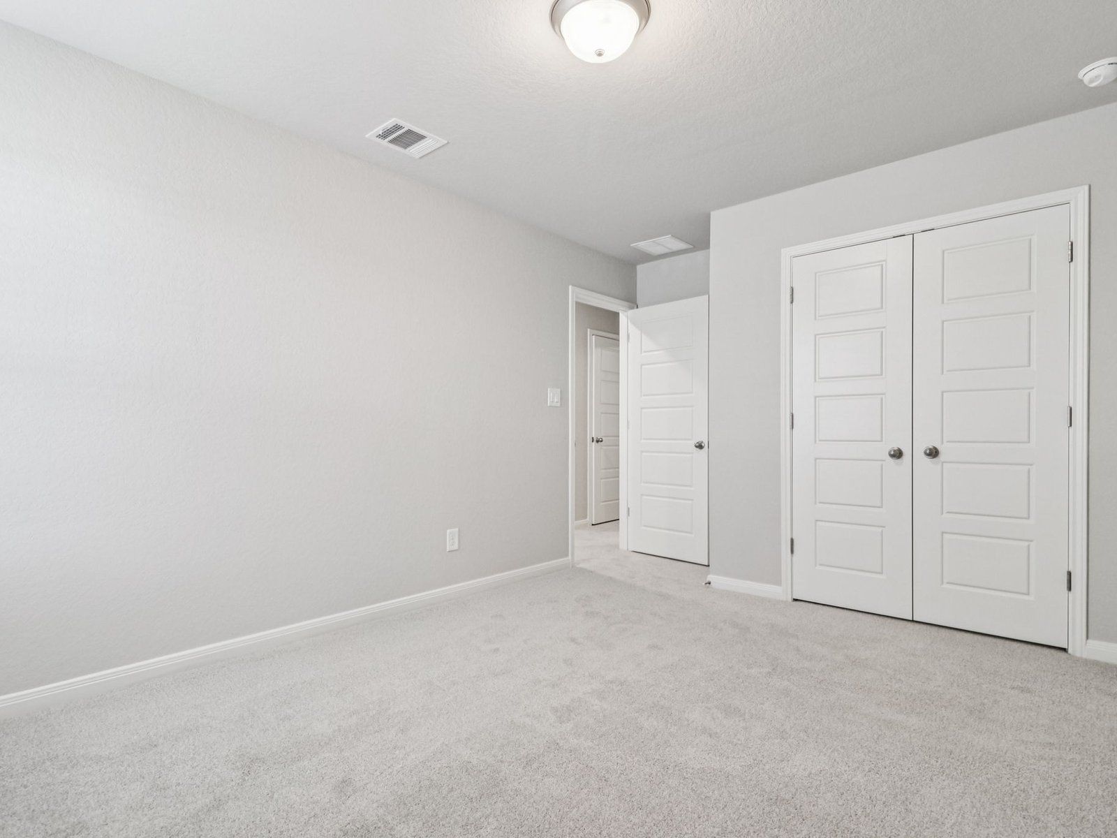 1120 Nikos Hollow (The Reynolds (890))