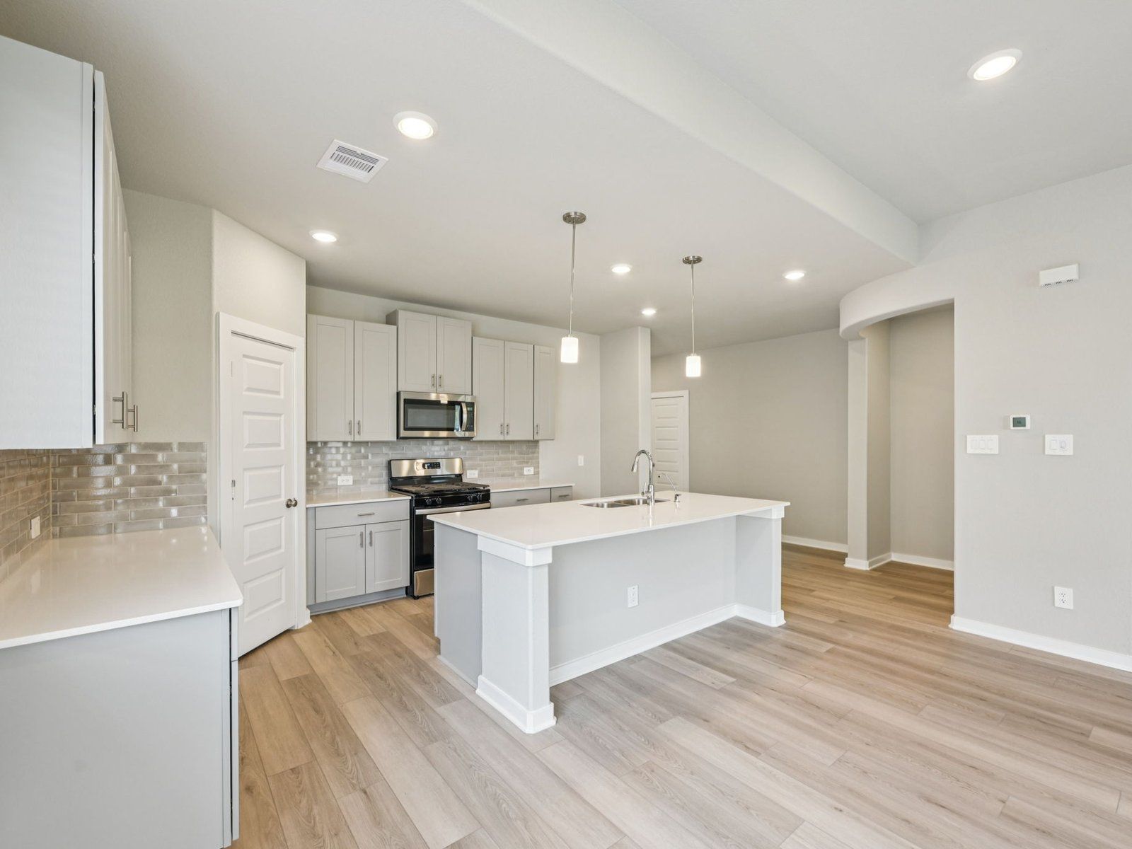 The Texoma (3L08) - Landing Meadows - Premier Series: New Caney, Texas - Meritage Homes