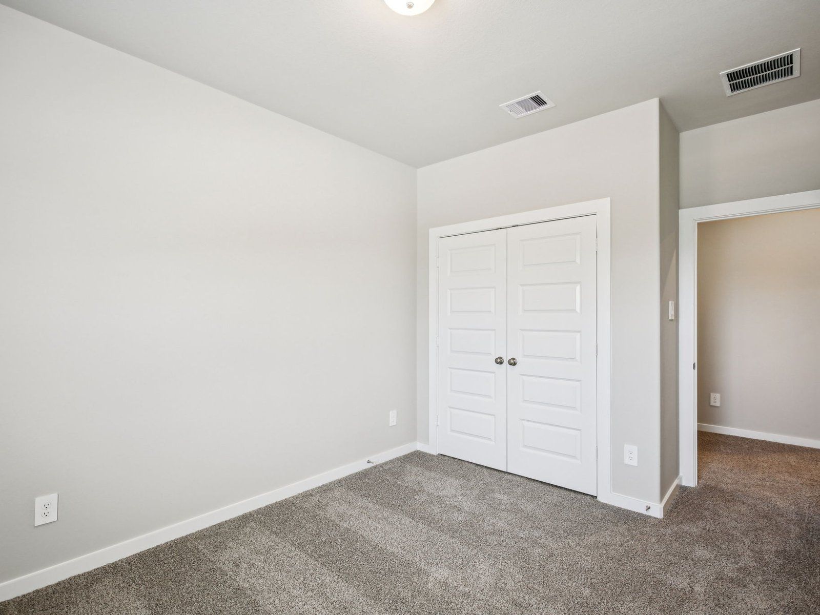 22-custom-Houston - Spring Brook Village- 10015 Rustic Charm St Houston TX 77080-018.jpg