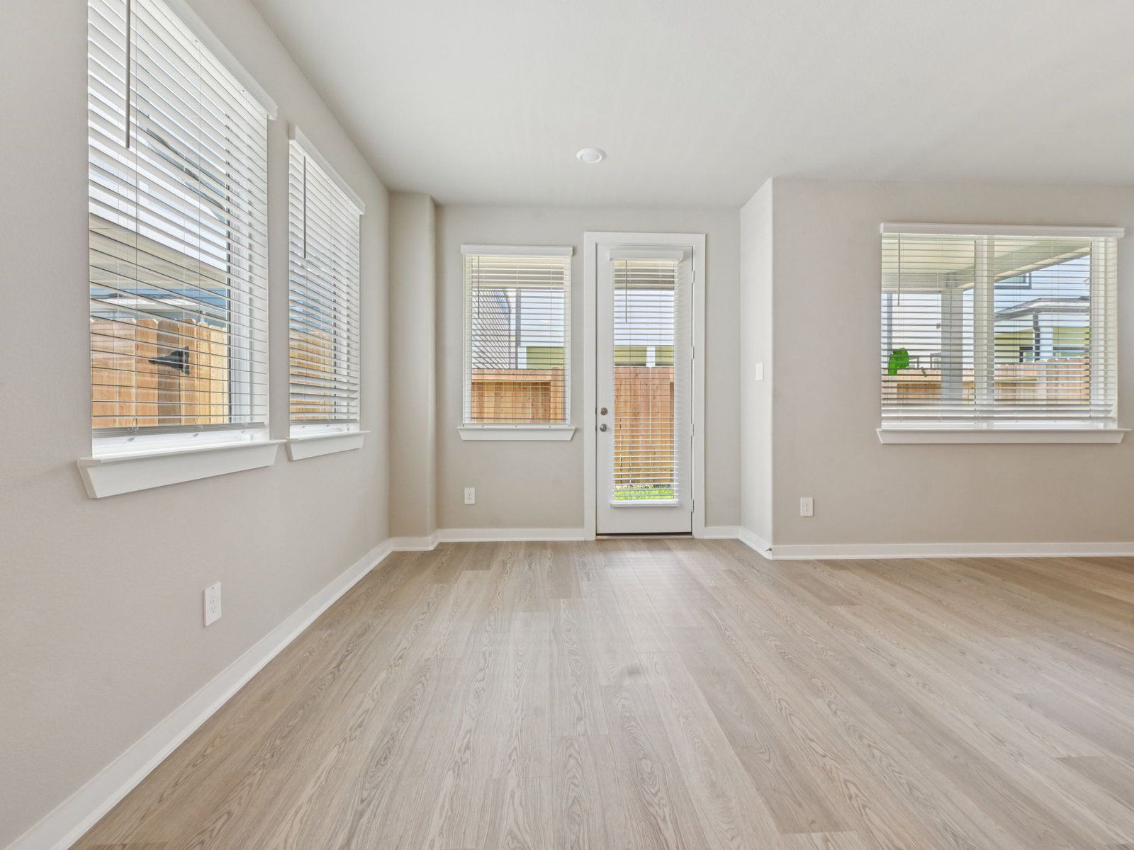 The Winston (S120) - Pinewood Trails - City Series: Atascocita, Texas - Meritage Homes