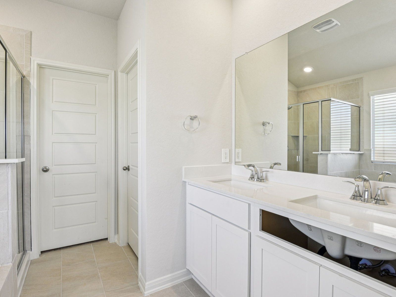 Primary Suite Bathroom