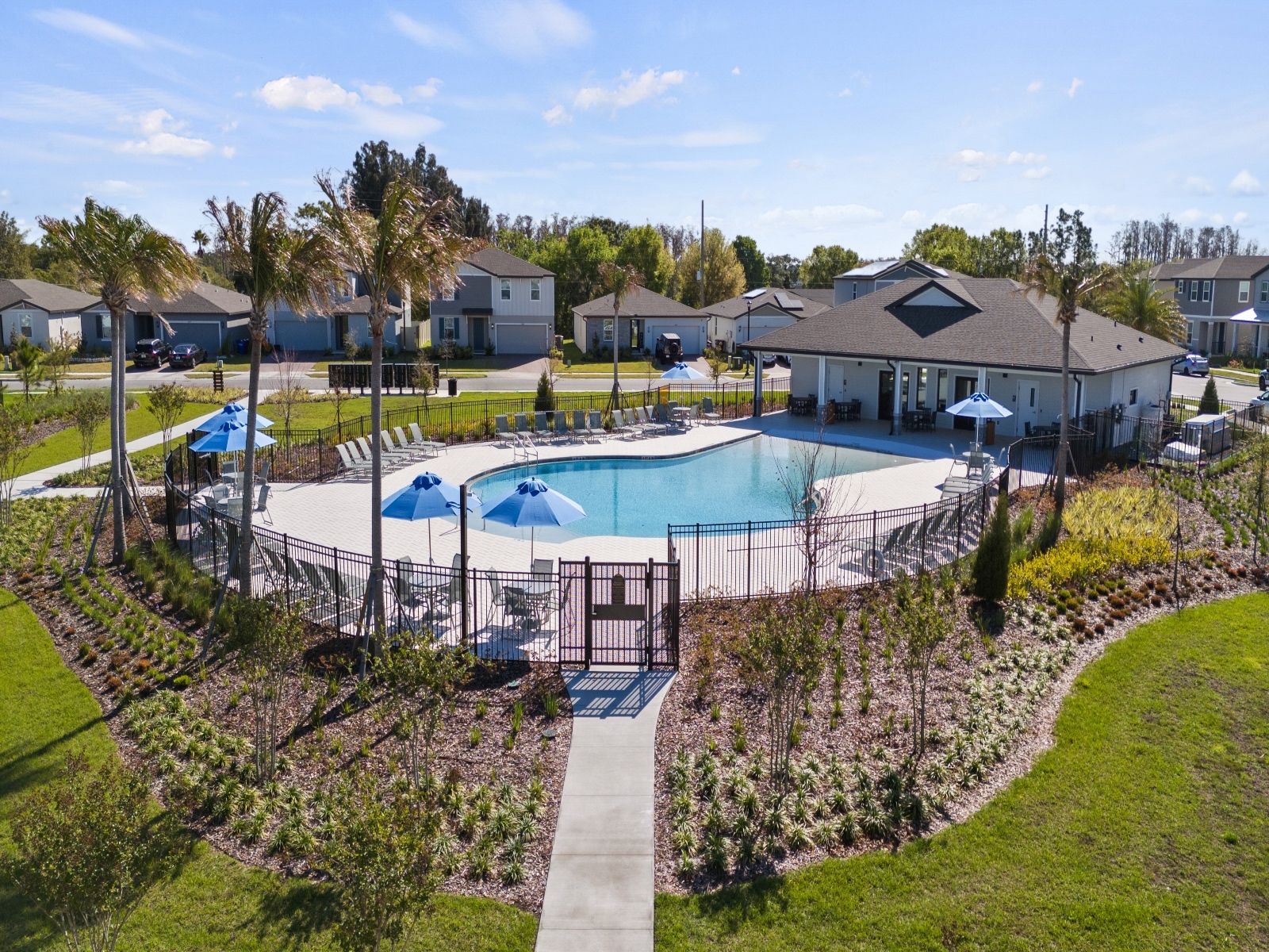 Resort-style pool at The Meadow at Crossprairie