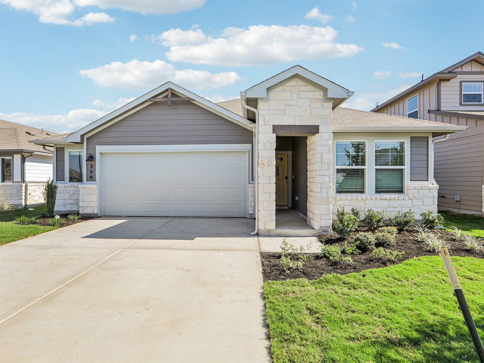 230 Amethyst Drive (The Hughes (841))