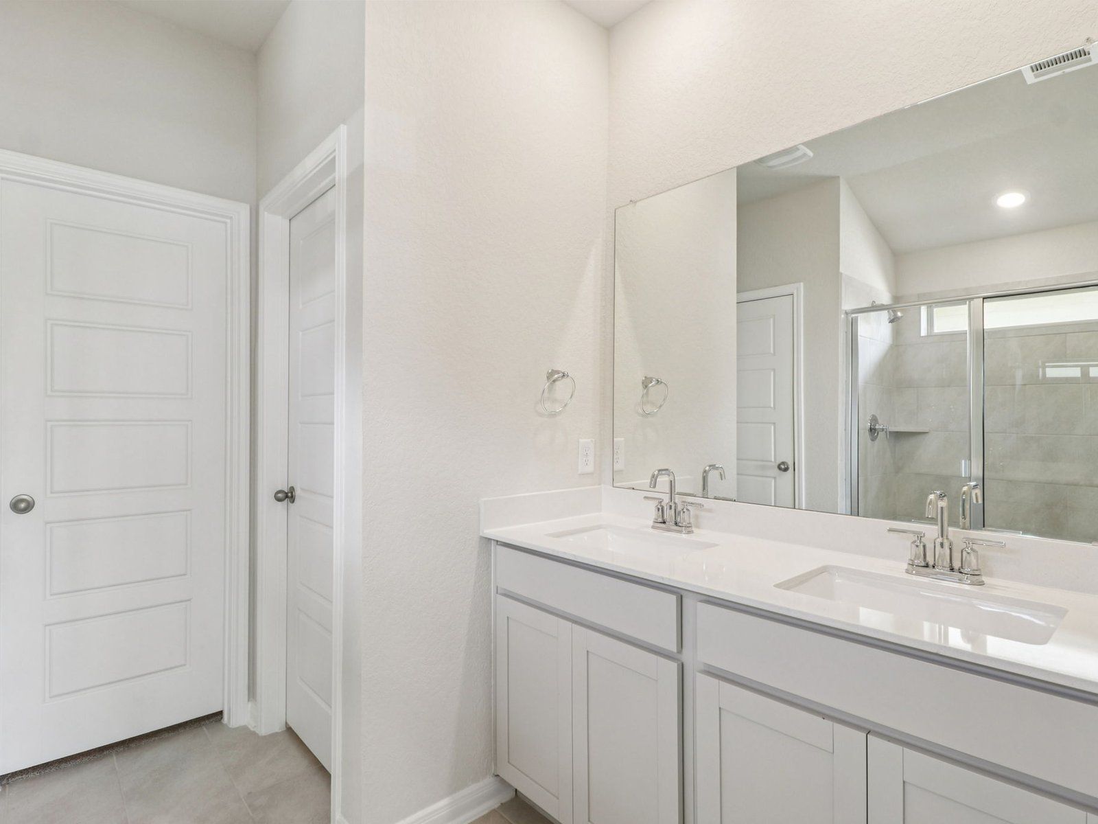 Primary Suite Bathroom