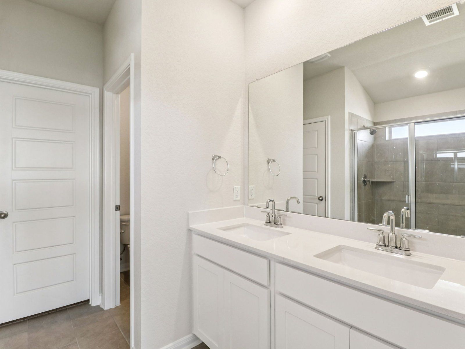 Primary Suite Bathroom