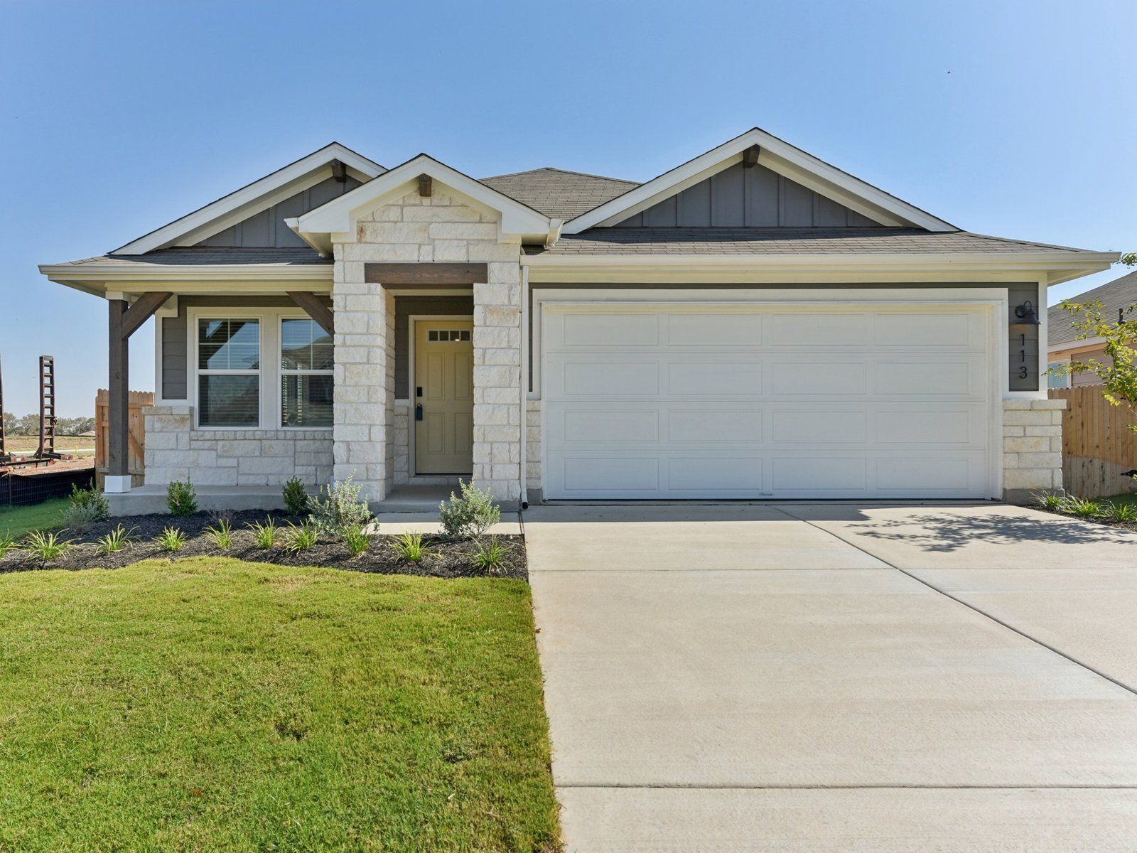 The Braman (810) - Riverbend at Double Eagle - Reserve Collection: Cedar Creek, Texas - Meritage Homes