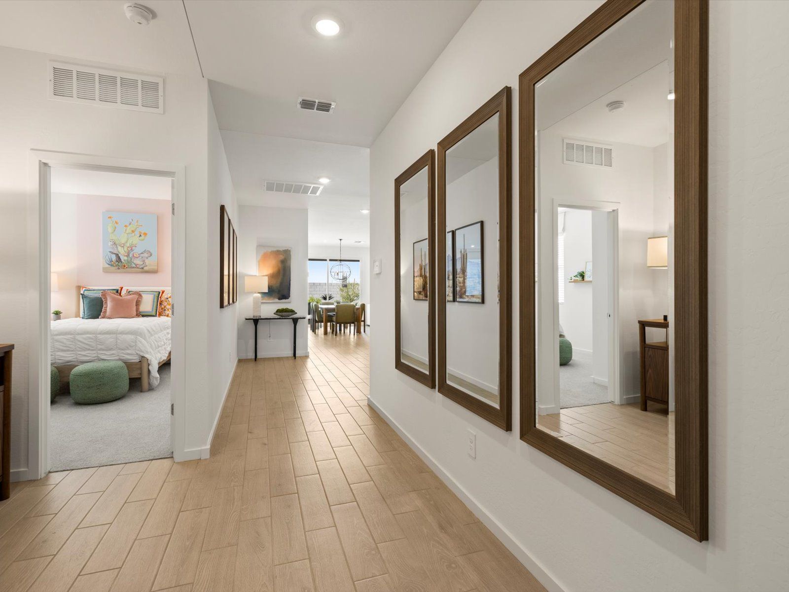 Hallway in Leslie floorplan at Teravalis