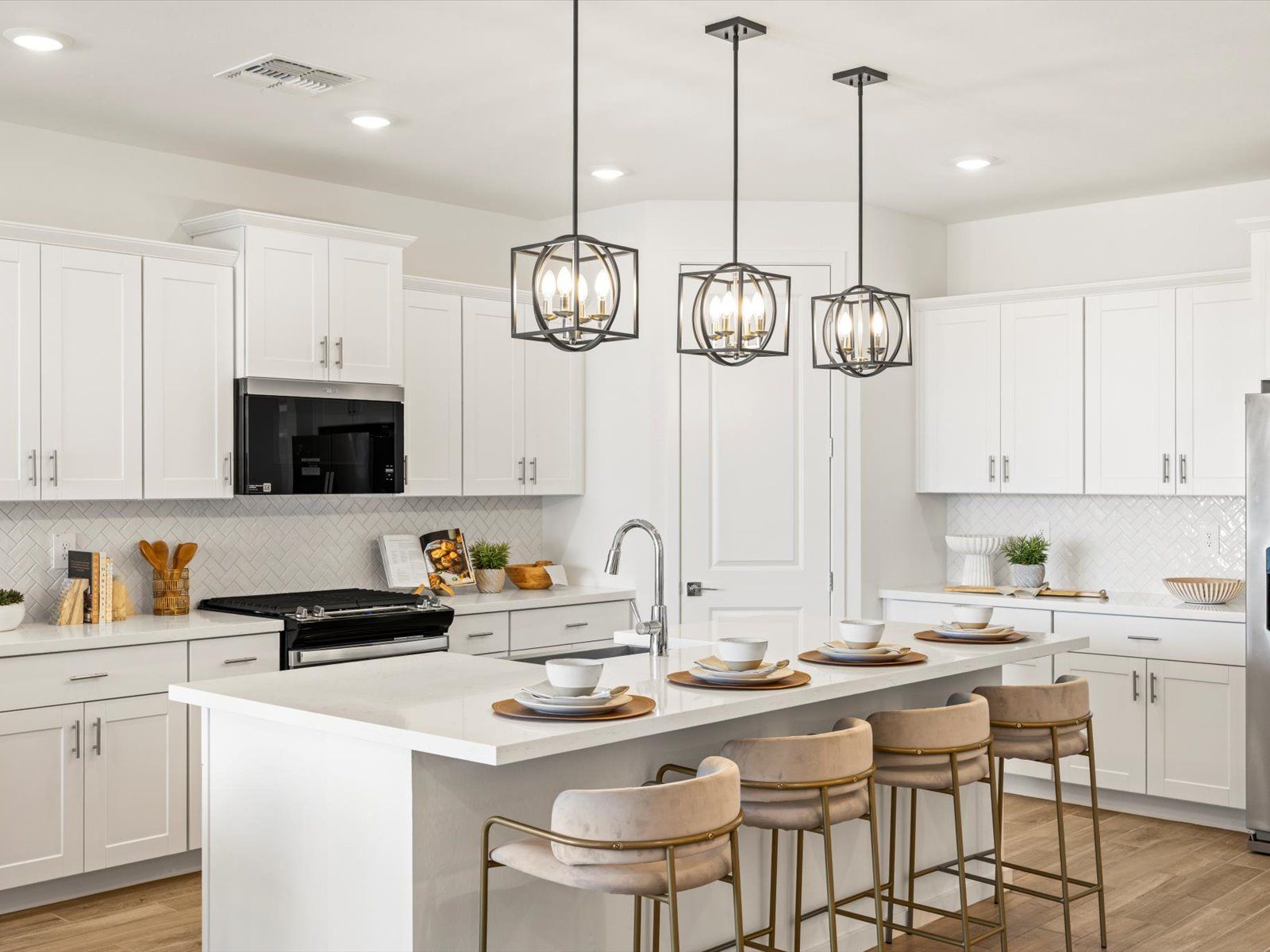 PHX_Kitchen_12884-305th-Ave