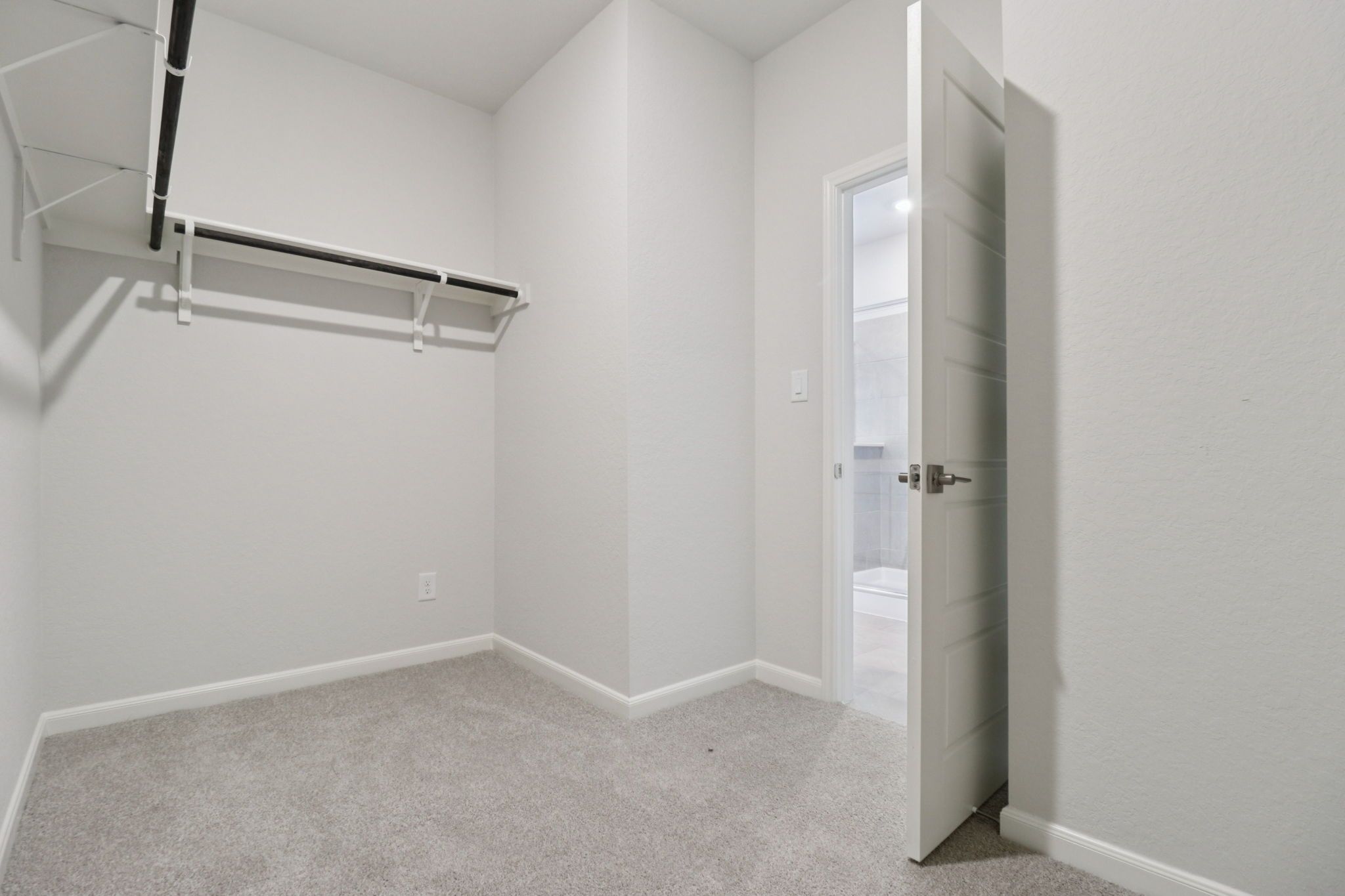 Walk In Closet
