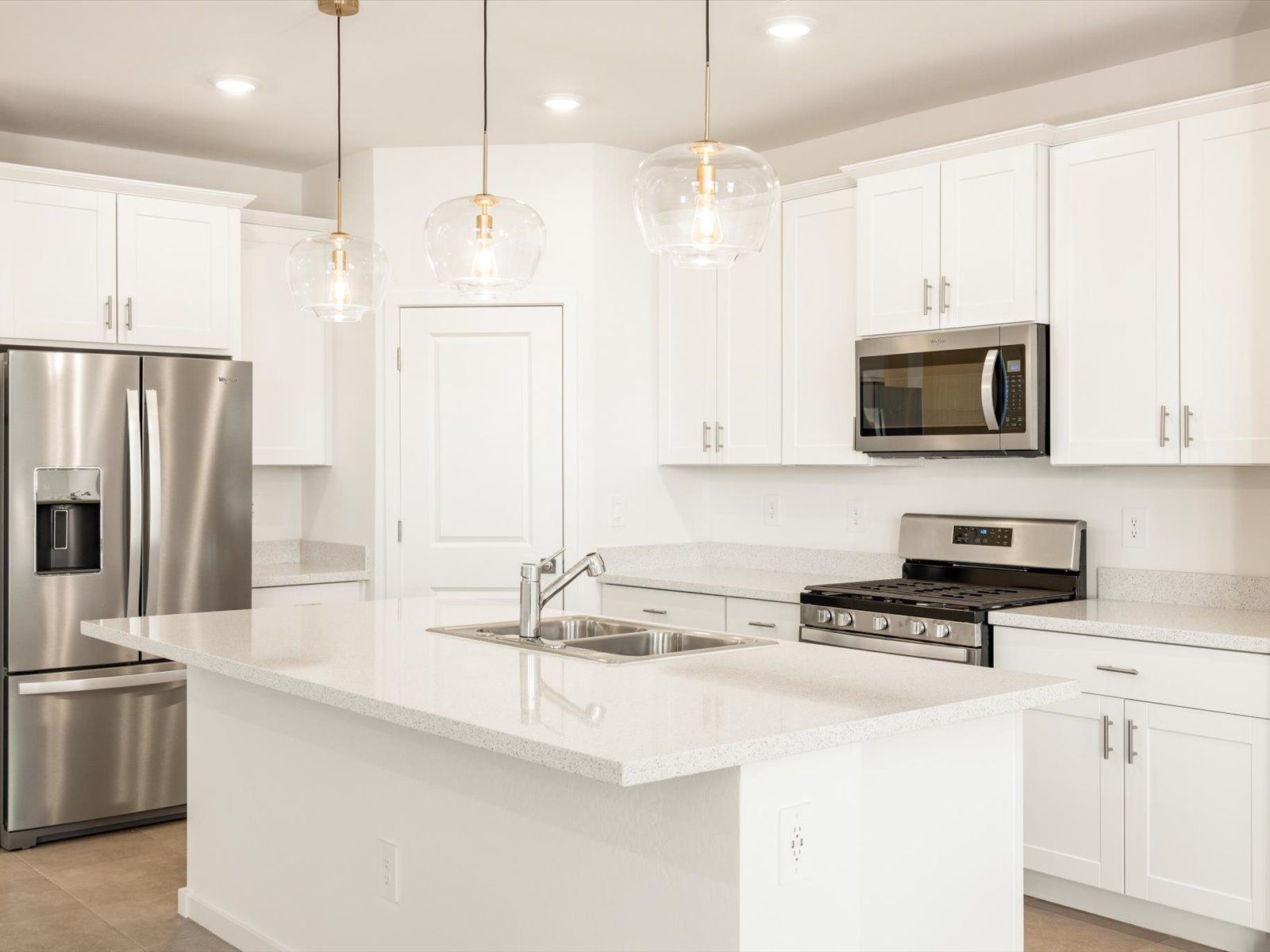 22471 W Pontiac Drive (Onyx)