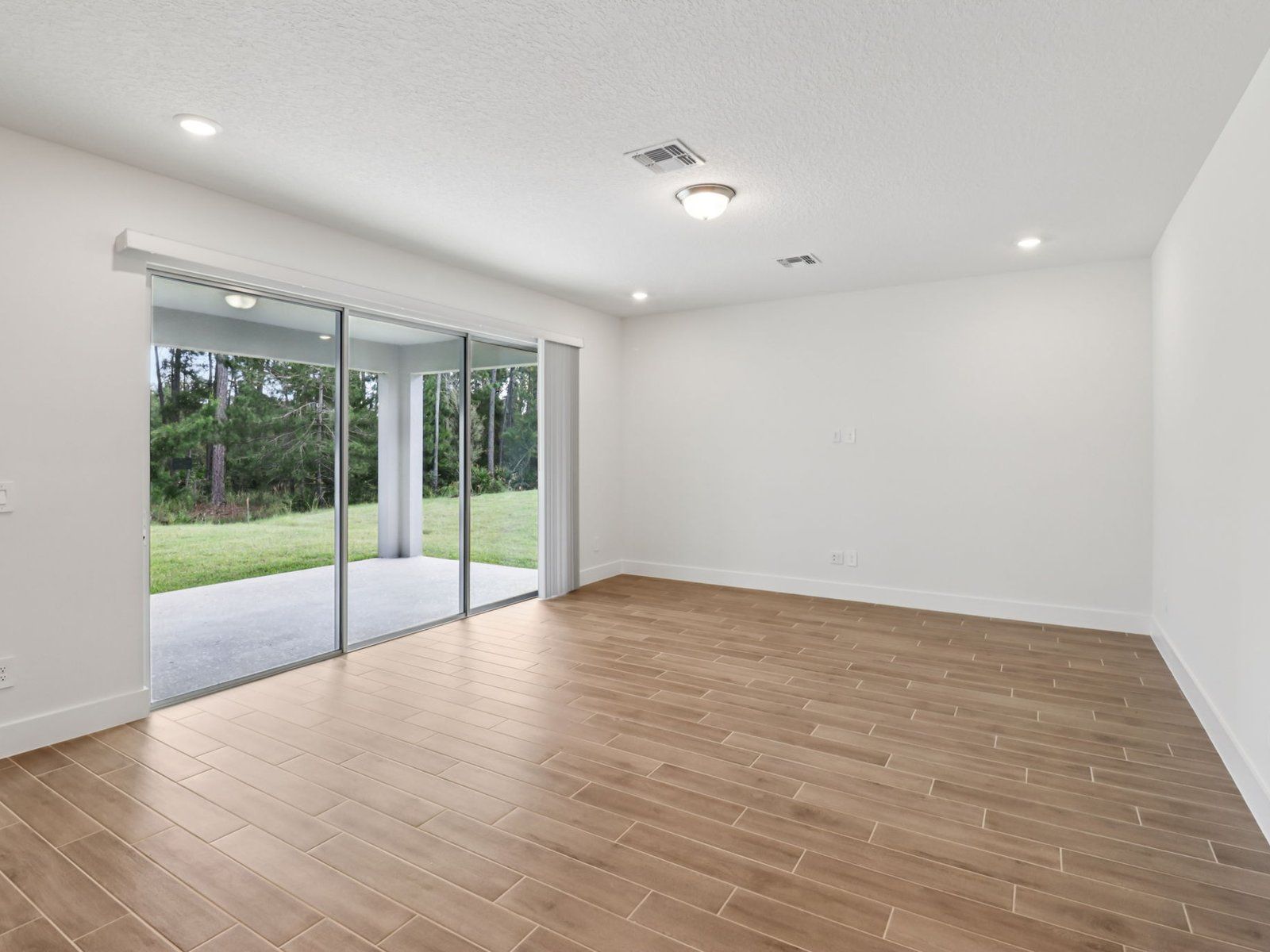 438 BROOKHAVEN TR (Coral)