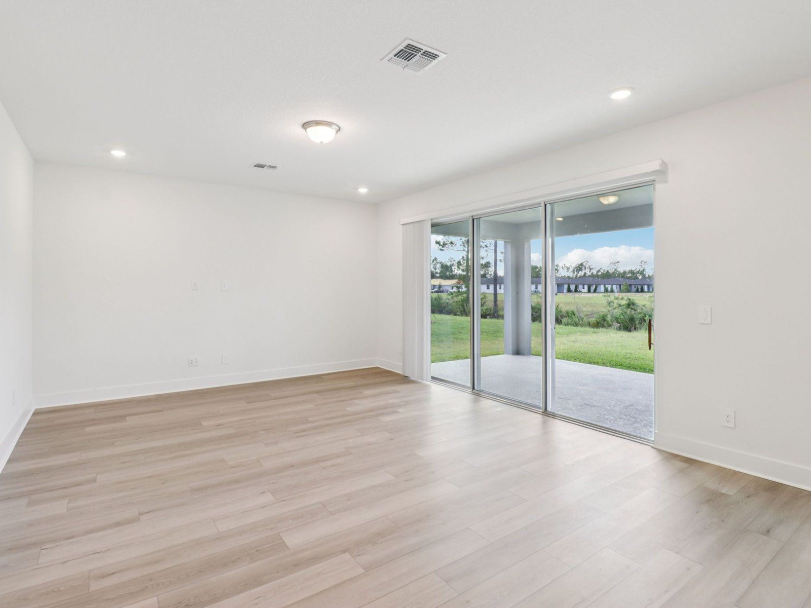 437 BROOKHAVEN TR (Coral)