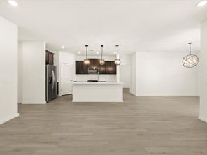 3432 N Camden Drive (Holly)