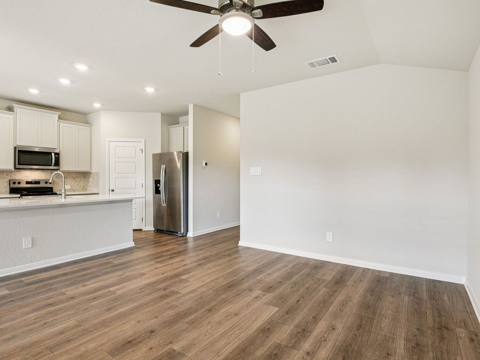 Living Room &amp; Kitchen