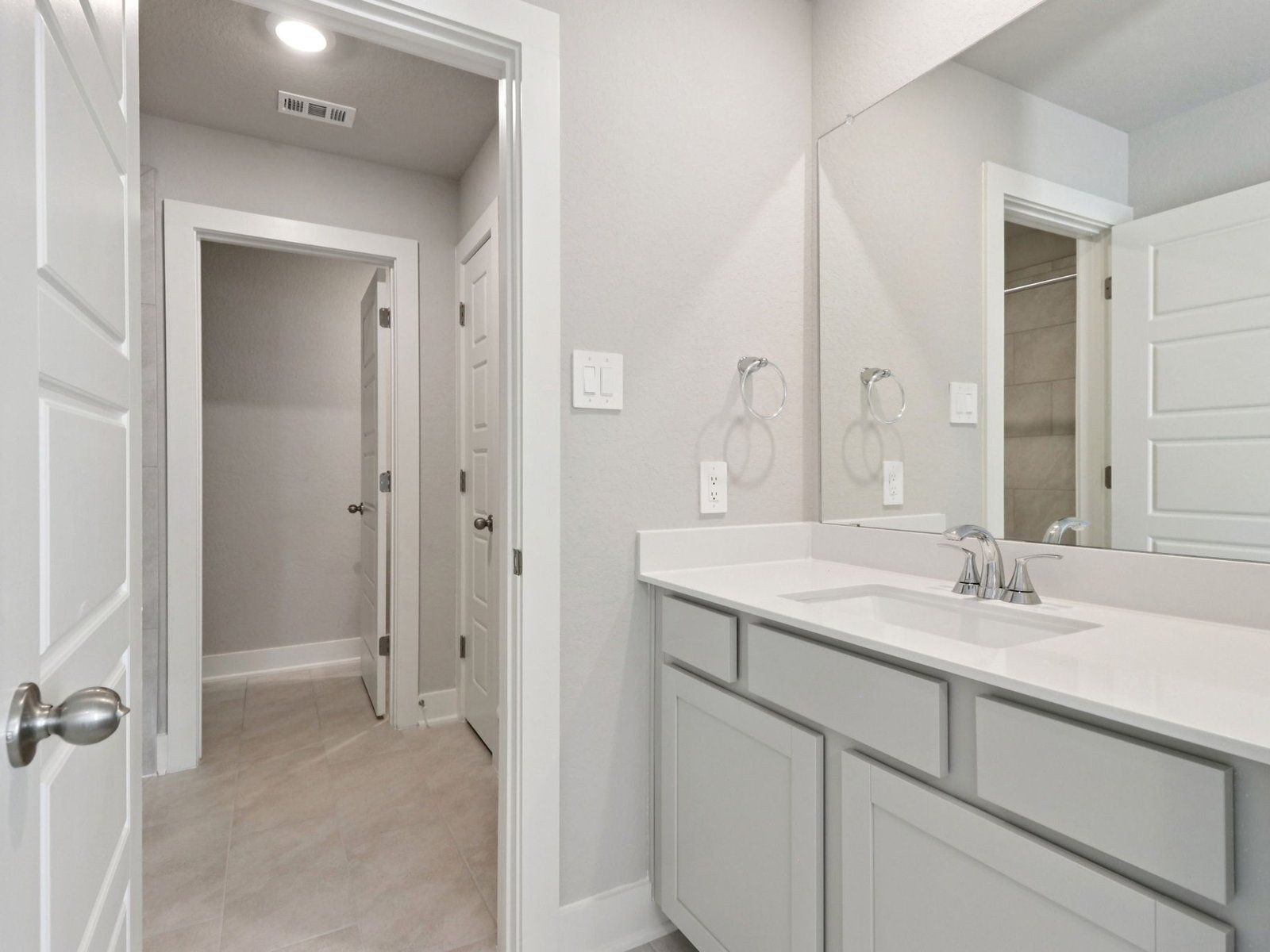 Primary Suite Bathroom