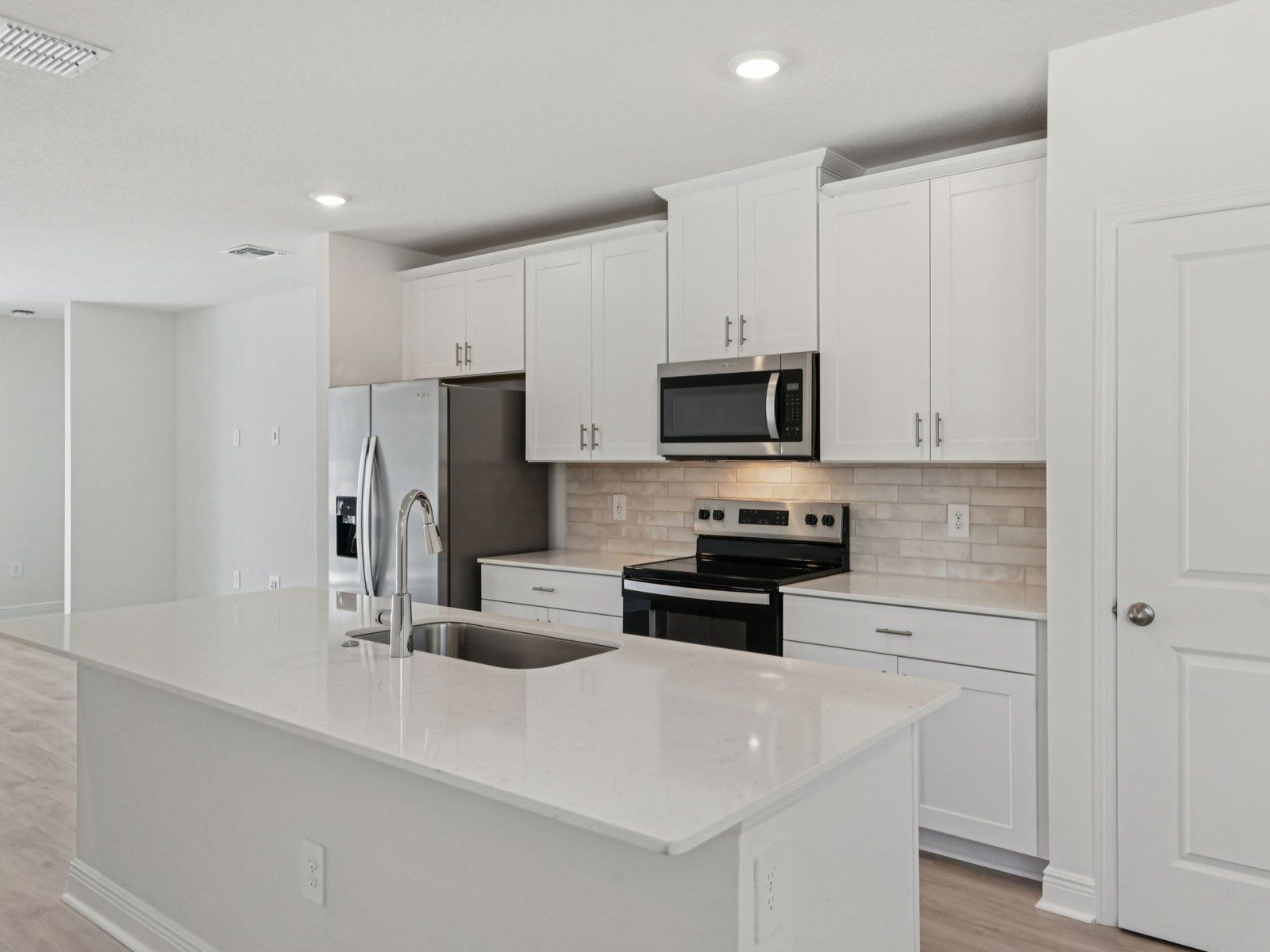 Everglade - Villamar - Classic Series: Winter Haven, Florida - Meritage Homes