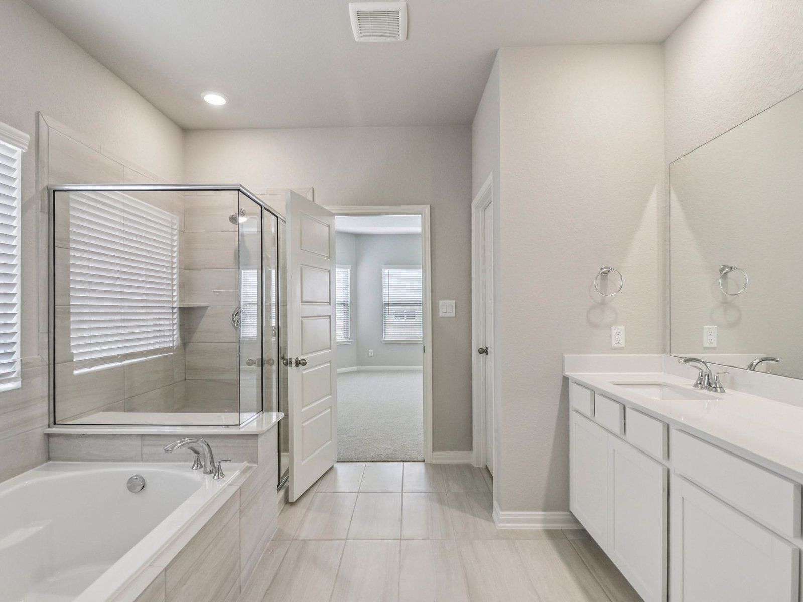 Primary Suite Bathroom