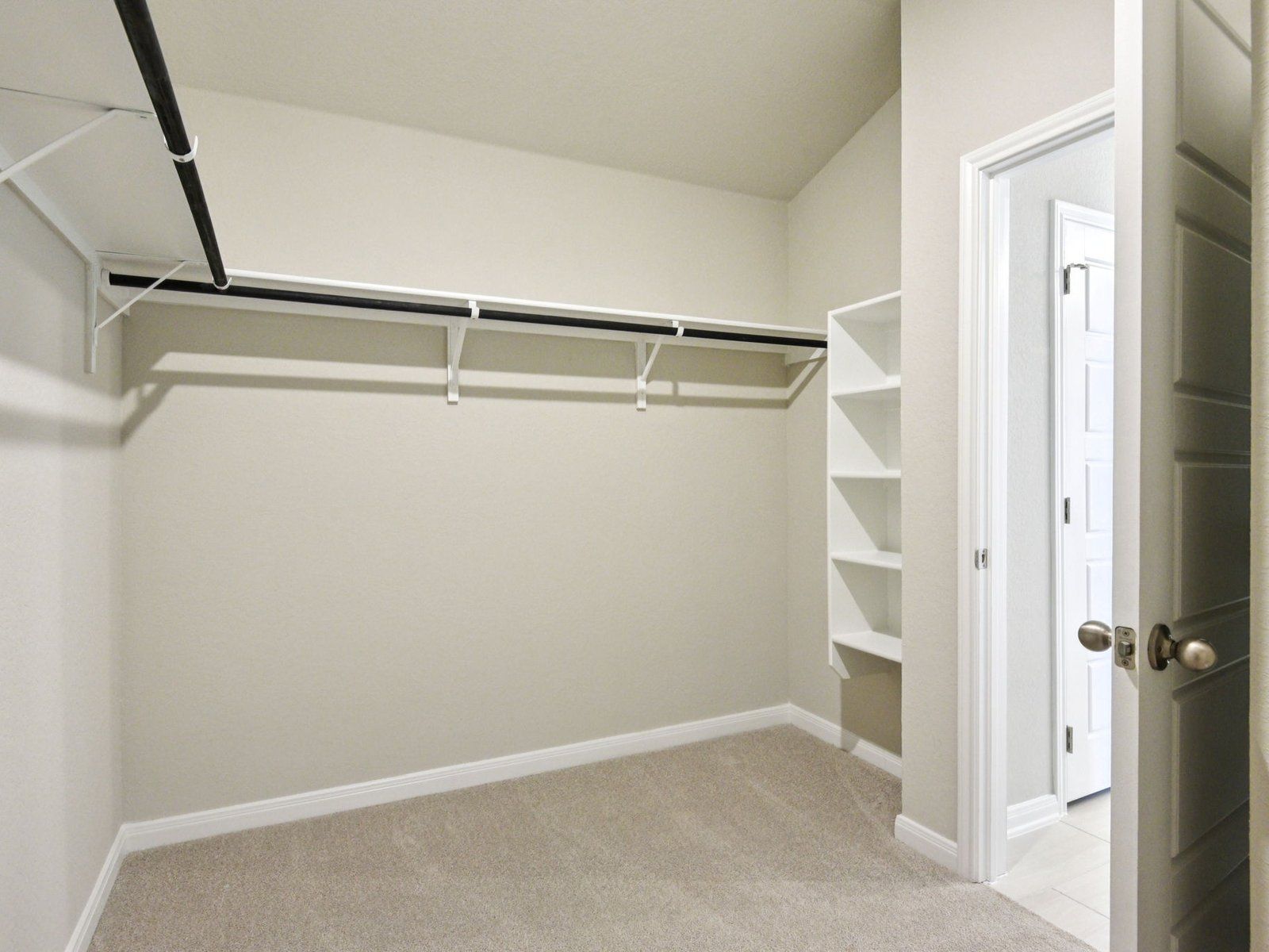 Walk In Closet