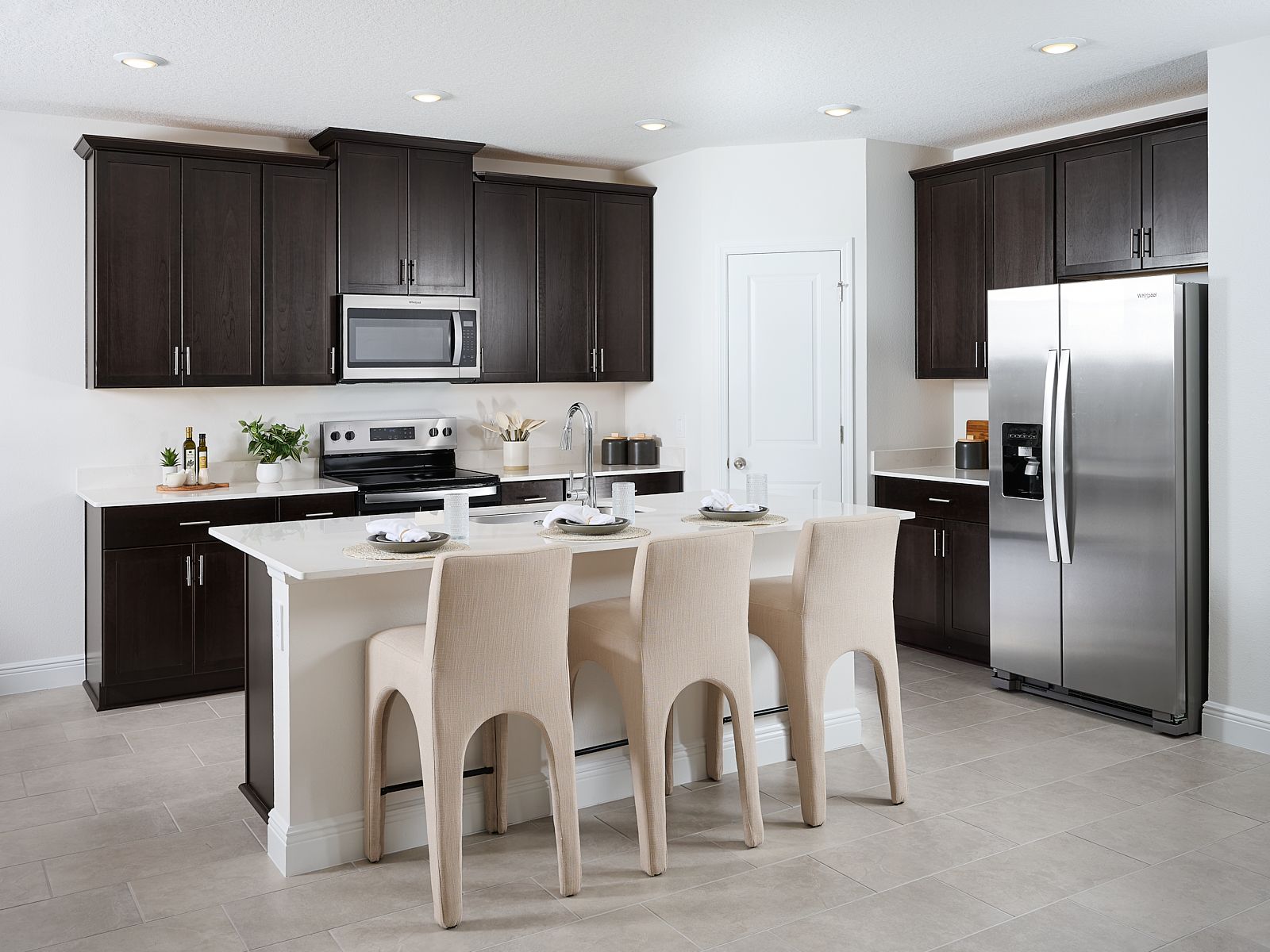 Kitchen in the Hibiscus floorplan