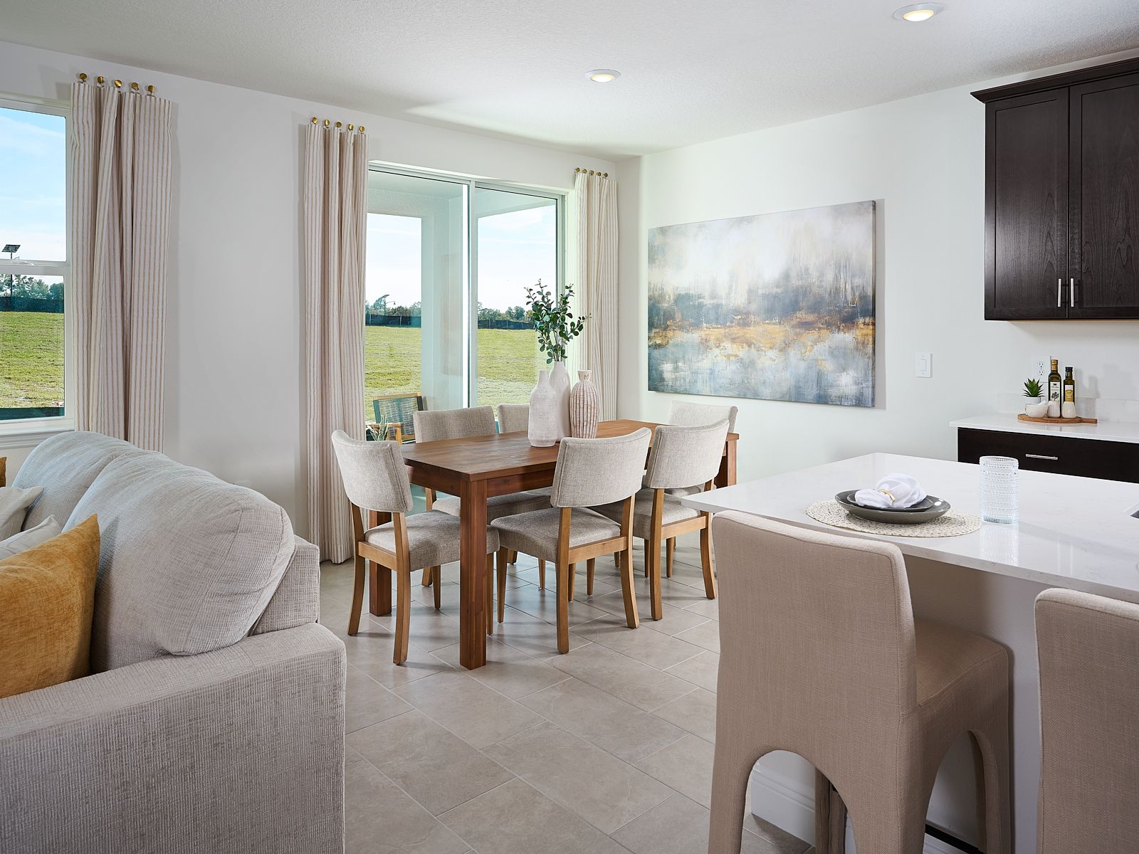 Dining room in the Hibiscus floorplan