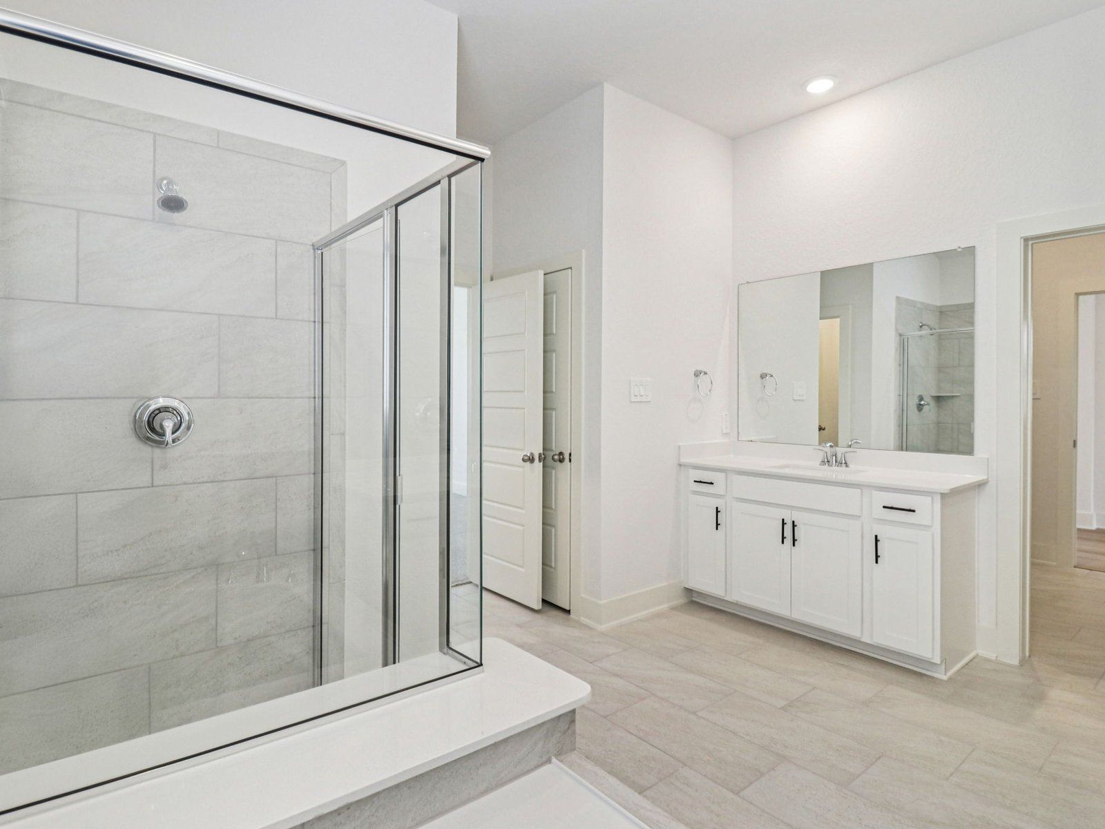 Primary Suite Bathroom