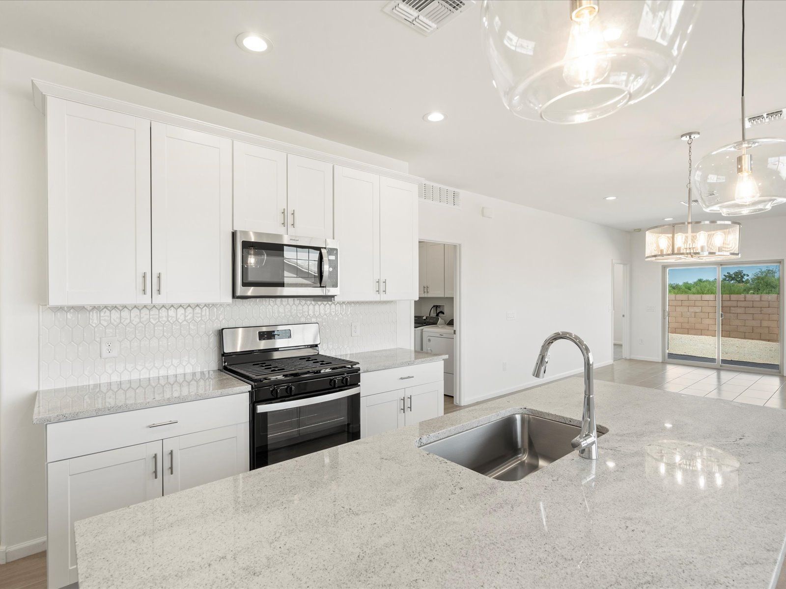 TUC_Meadow_Kitchen_C_265-N-Spring-Flower-Dr